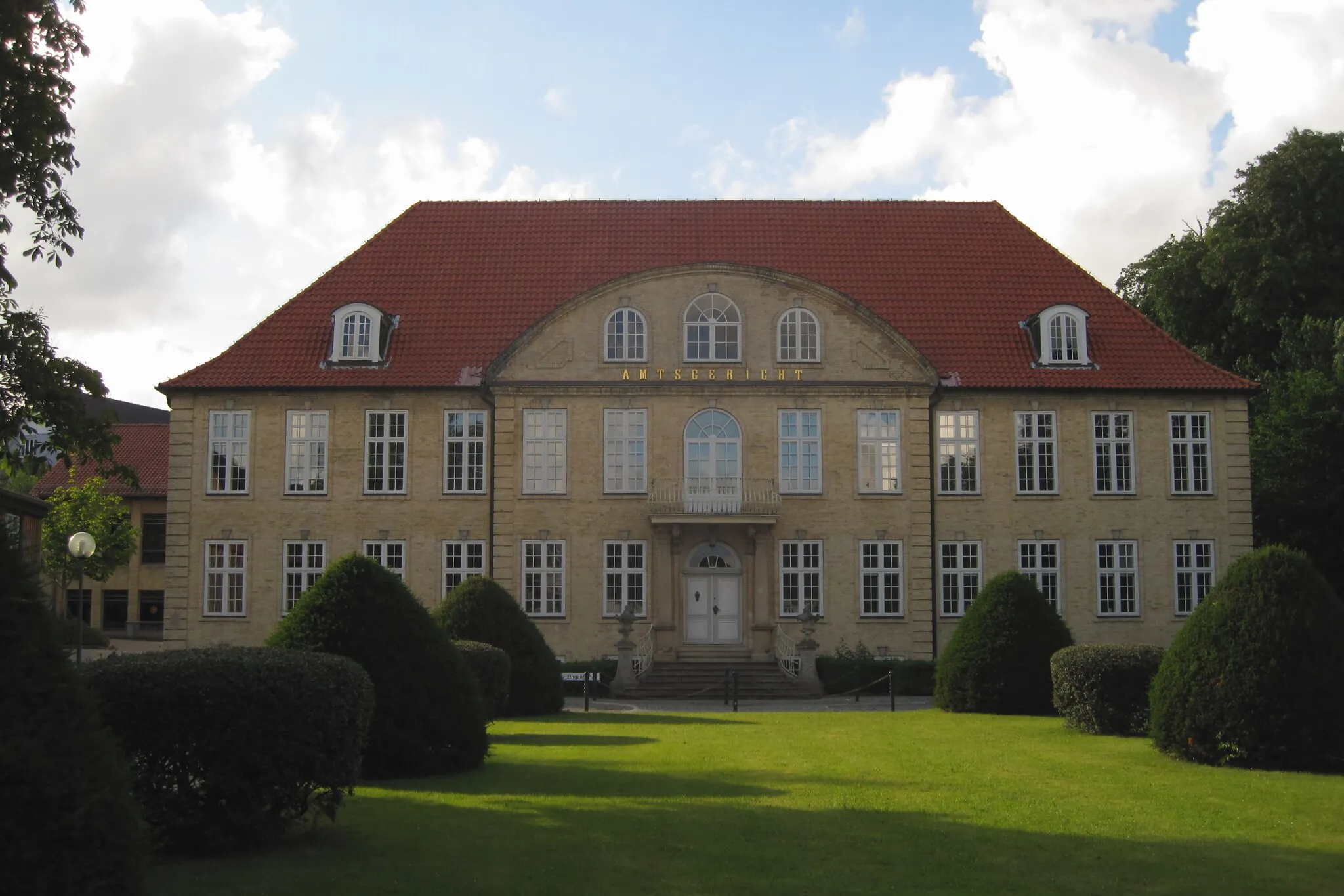 Photo showing: Amtsgericht Schleswig in Schleswig, Lollfuß 78.