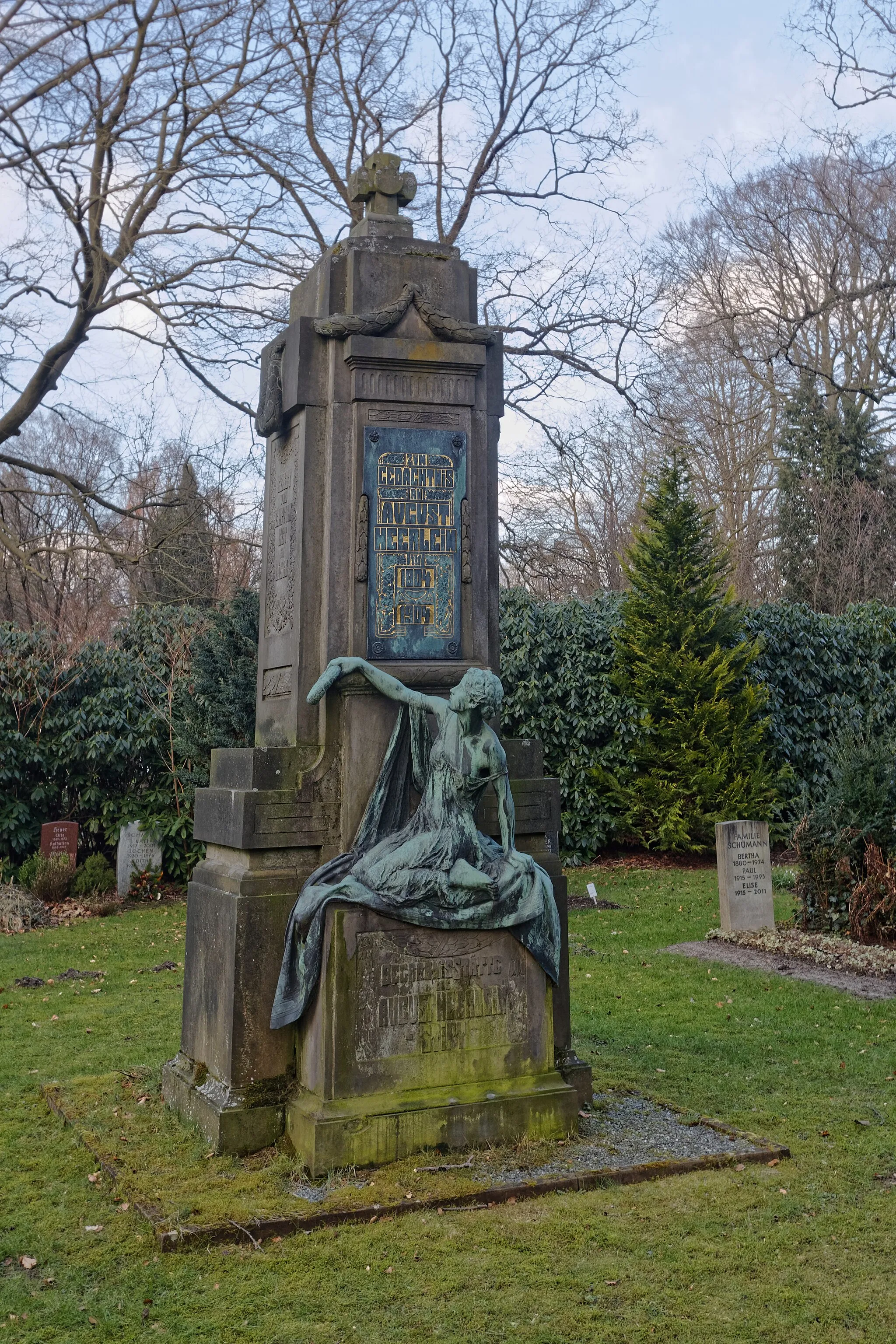 Photo showing: Hamburg, Friedhof Ohlsdorf, Grabstelle Heerlein