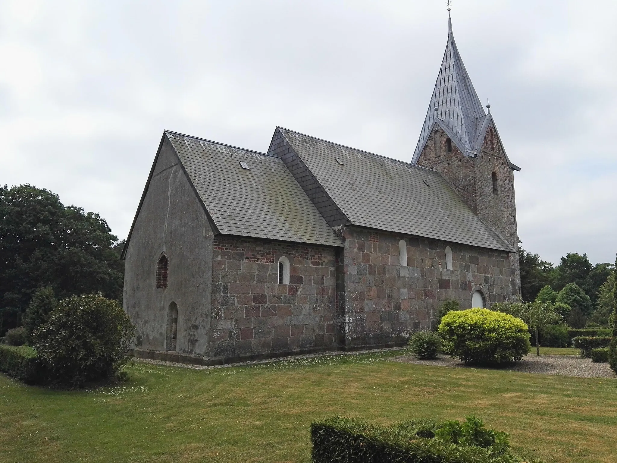Photo showing: Branderup Kirke fra nordøst