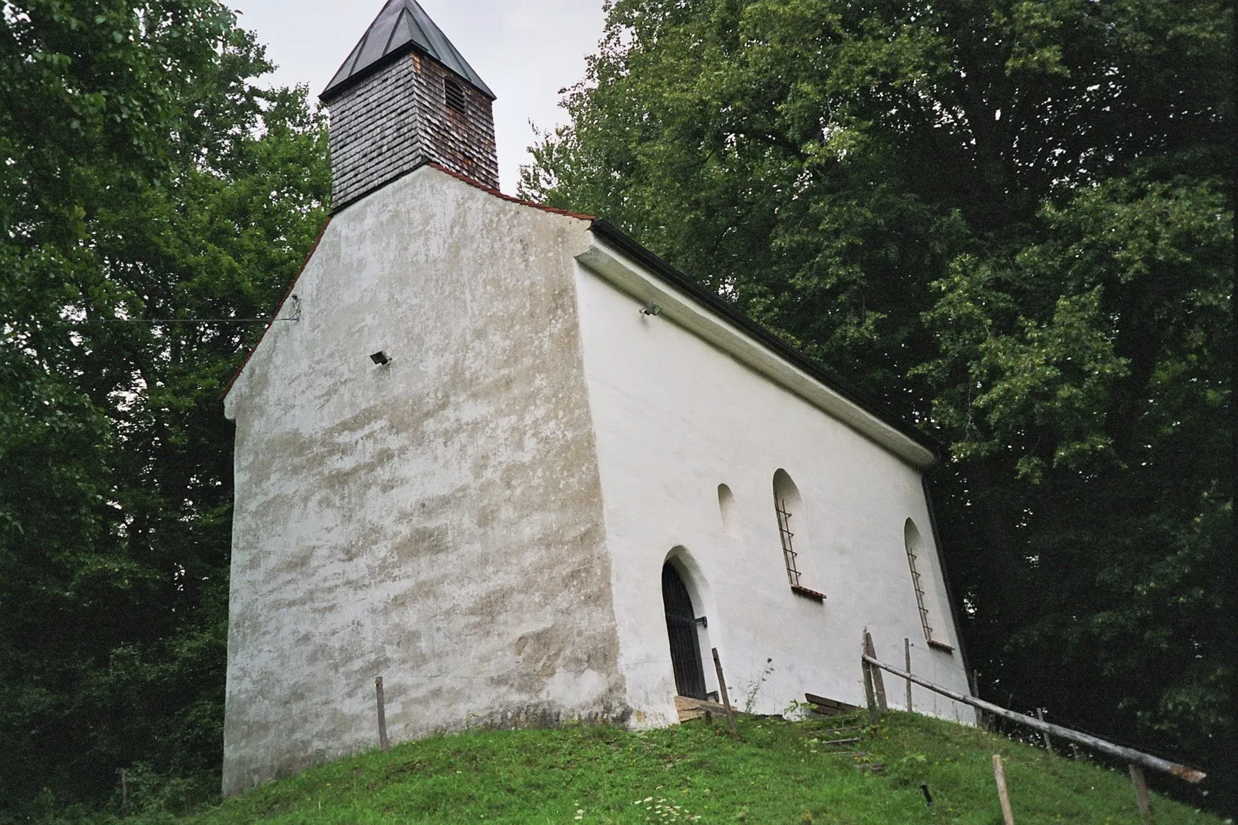 Photo showing: Die St.-Georgs-Kapelle bei Peißenberg