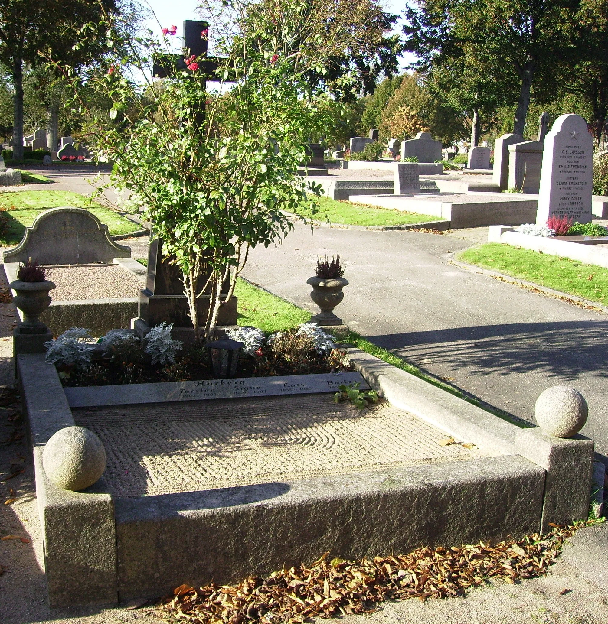 Photo showing: Picture of Barbro Hörberg's grave at Östra kyrkogården in Göteborg