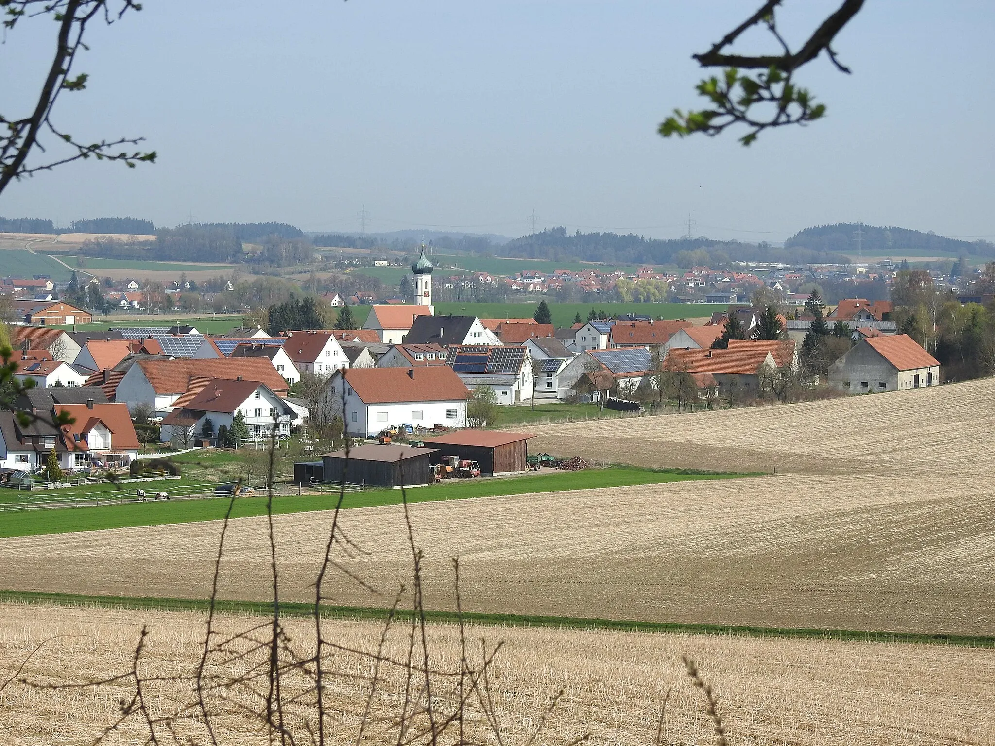 Photo showing: Aulzhausen und Affing von Südwesten