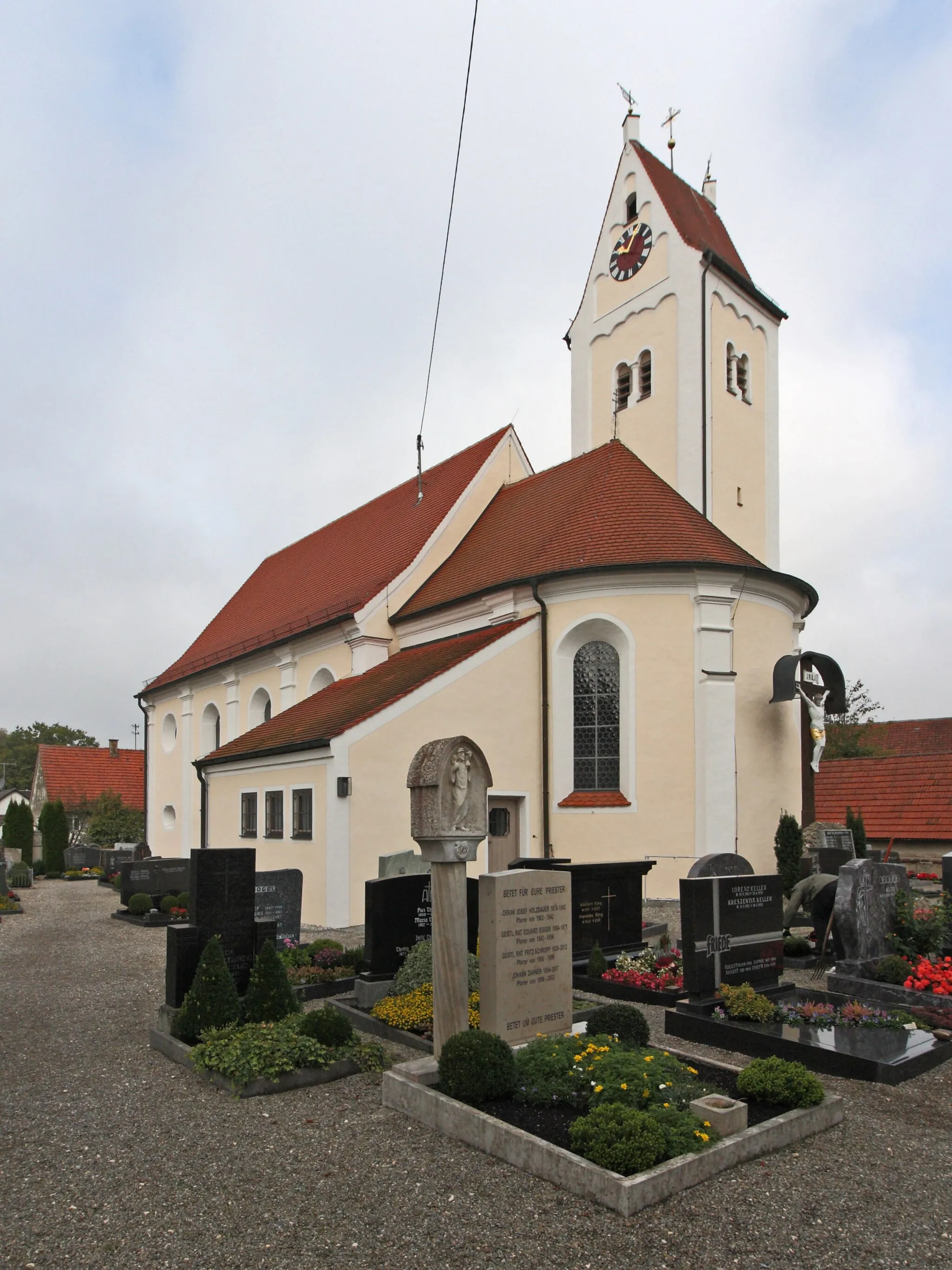 Photo showing: Pfarrkirche Sankt Laurentius in Nattenhausen, Gemeinde Breitenthal; Ansicht von Südosten