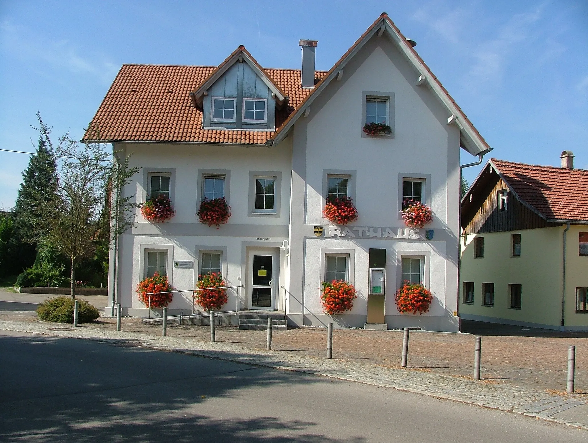 Photo showing: Waltershofen Rathaus