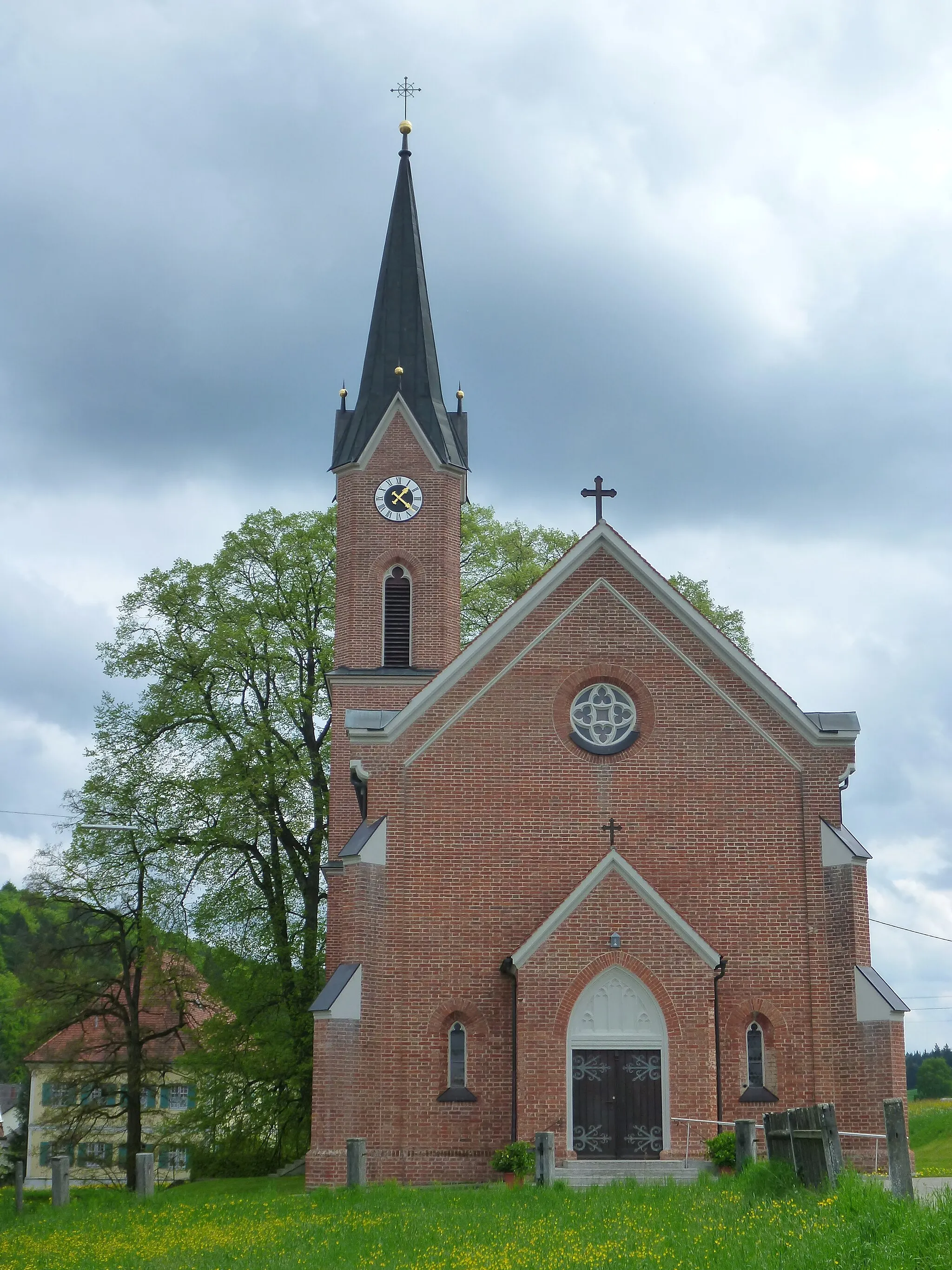 Photo showing: Katholische Pfarrkirche St. Georg, Westseite