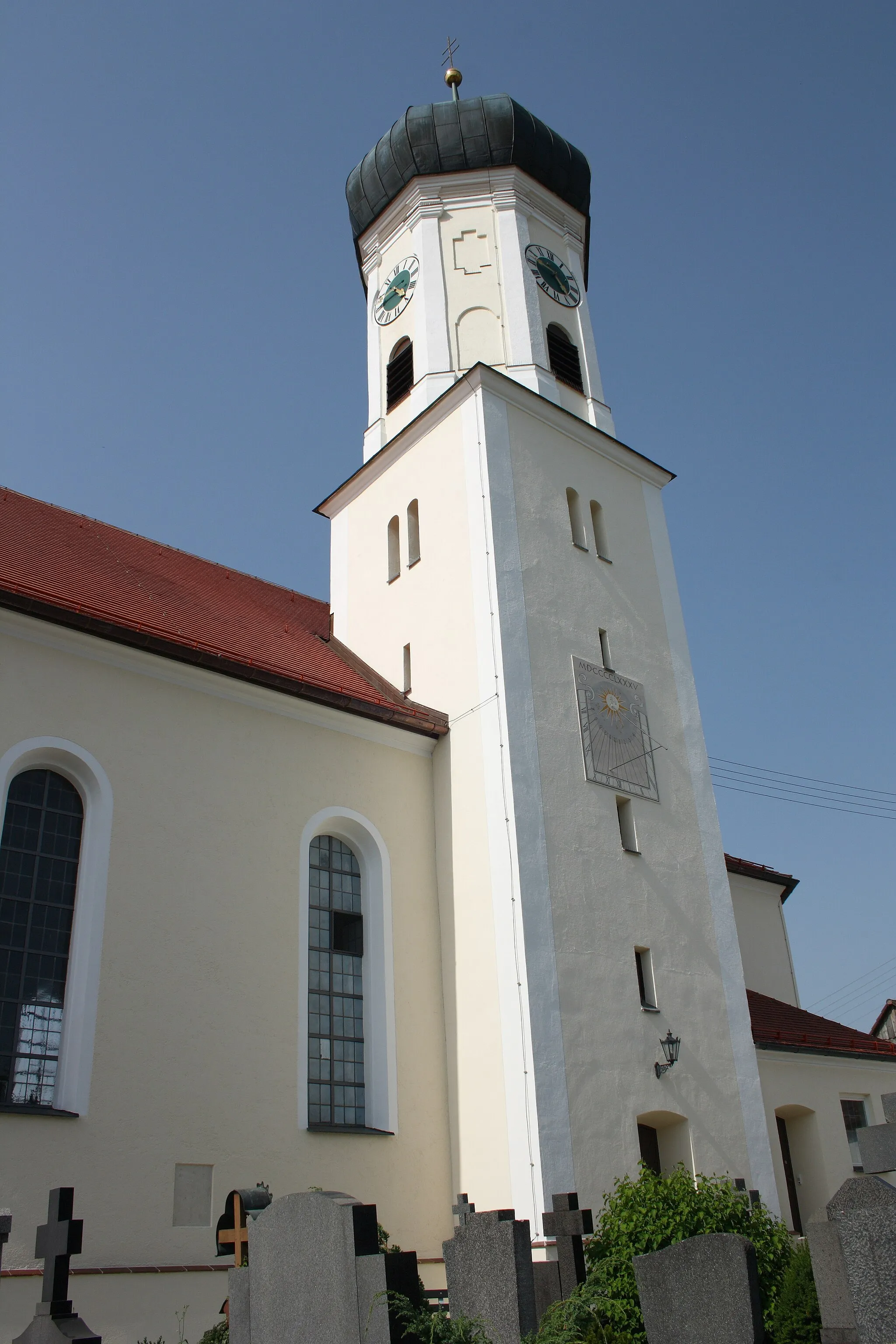 Photo showing: Katholische Pfarrkirche St. Martin in Rieden an der Kötz, einem Stadtteil von Ichenhausen im Landkreis Günzburg (Bayern), Neubau 1847/48 mit Zwiebelturm des 18. Jahrhunderts