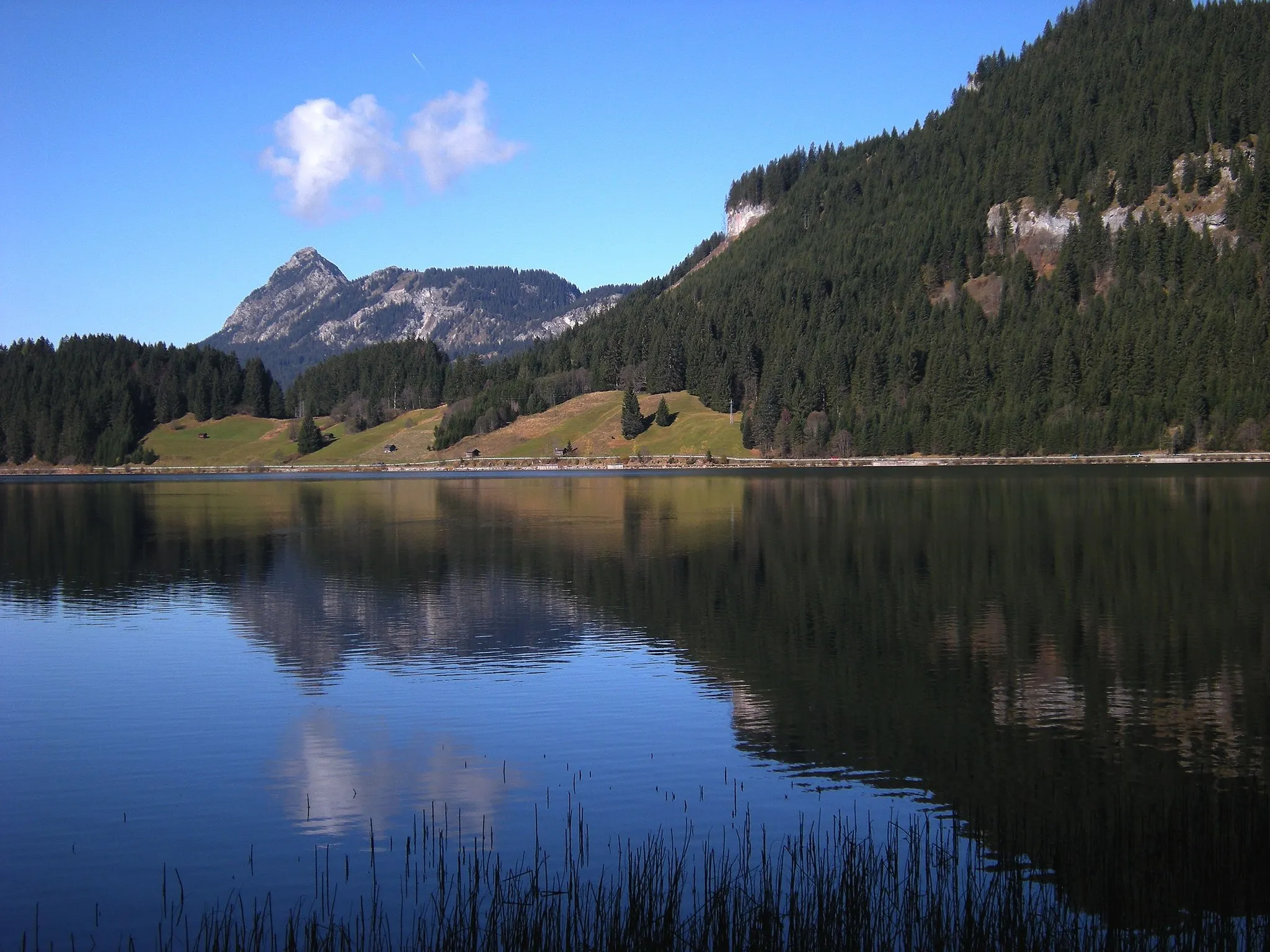 Photo showing: Haldensee mit Einstein im Tannheimer Tal