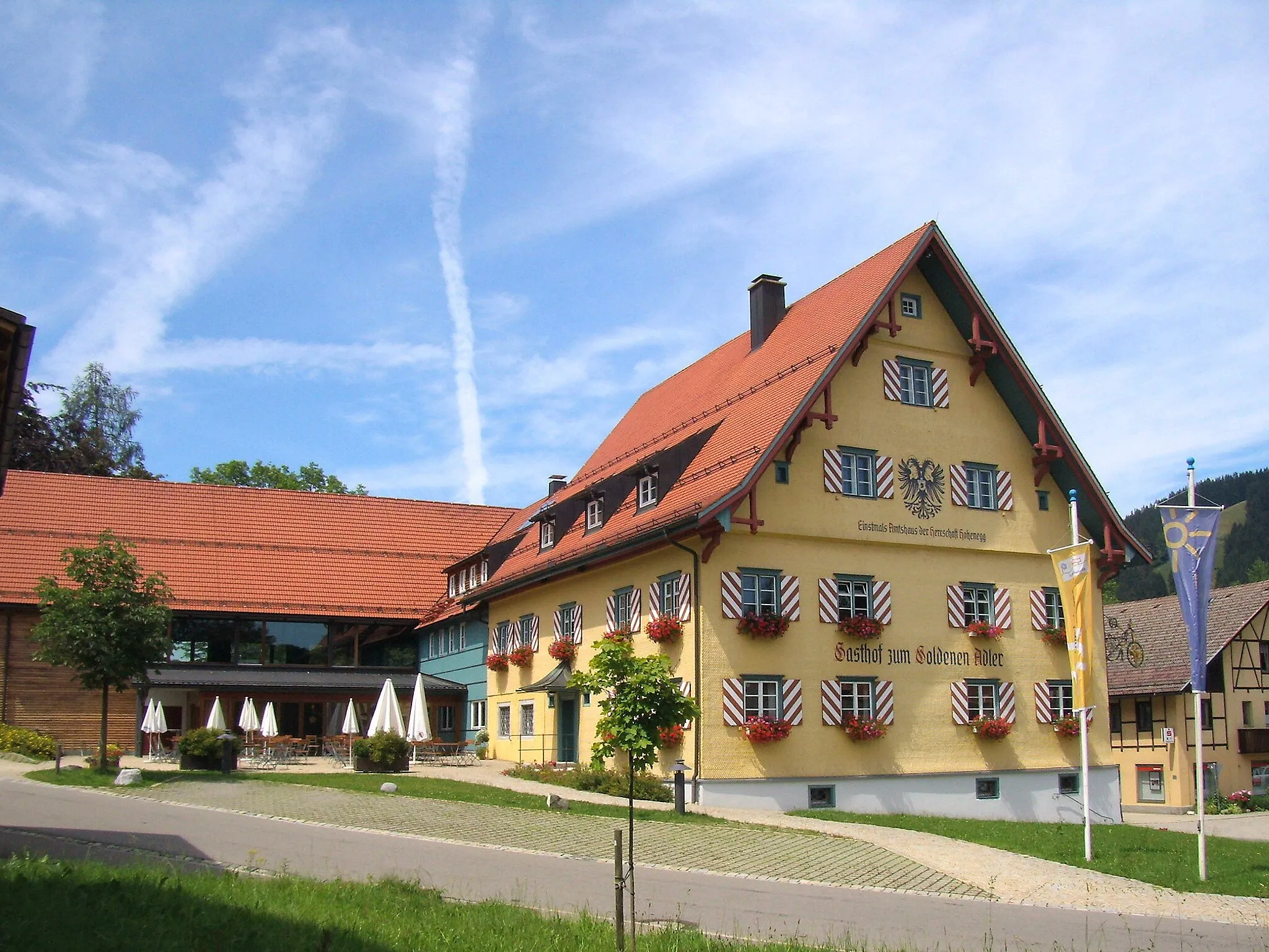 Photo showing: Gasthaus Adler in the town centre of Weitnau