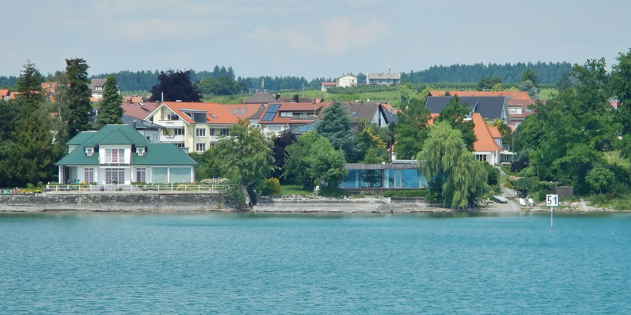 Photo showing: Häuser in Nonnenhorn
