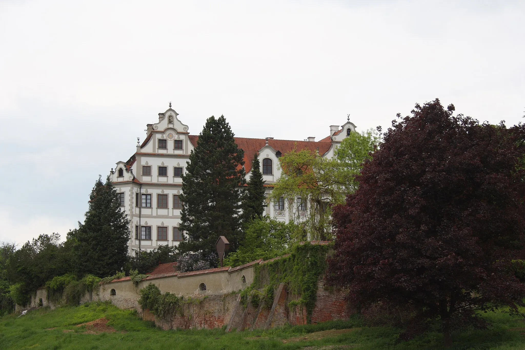 Photo showing: Schloss in Harthausen, einem Ortsteil von Rettenbach im Landkreis Günzburg (Bayern)