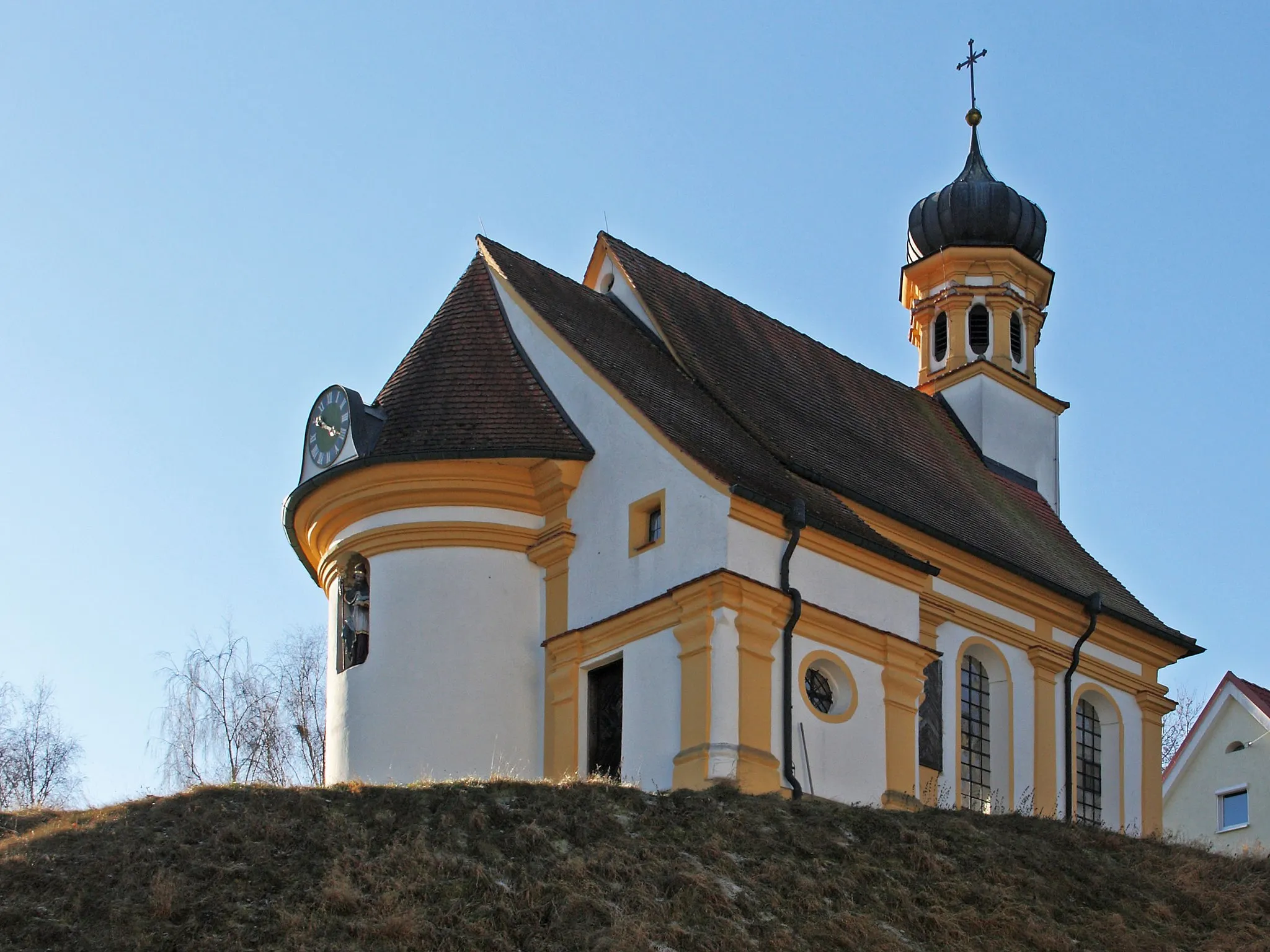 Photo showing: Filialkirche St. Ulrich und Vitus in Seifertshofen; Nordostansicht