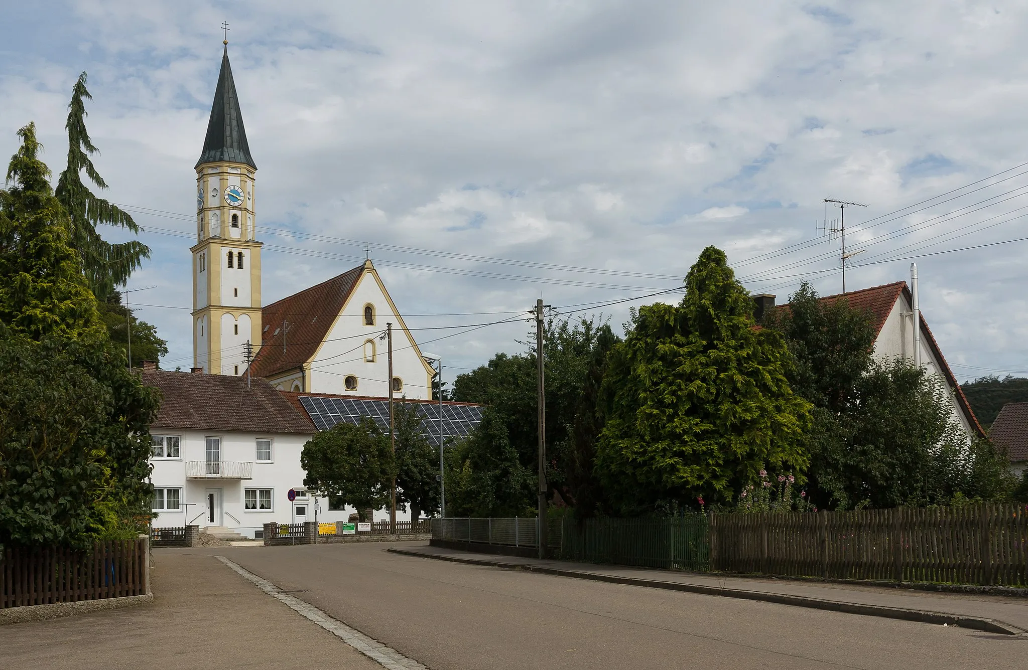 Photo showing: Finningen, church: die katholische Pfarrkirche Sankt. Martin
