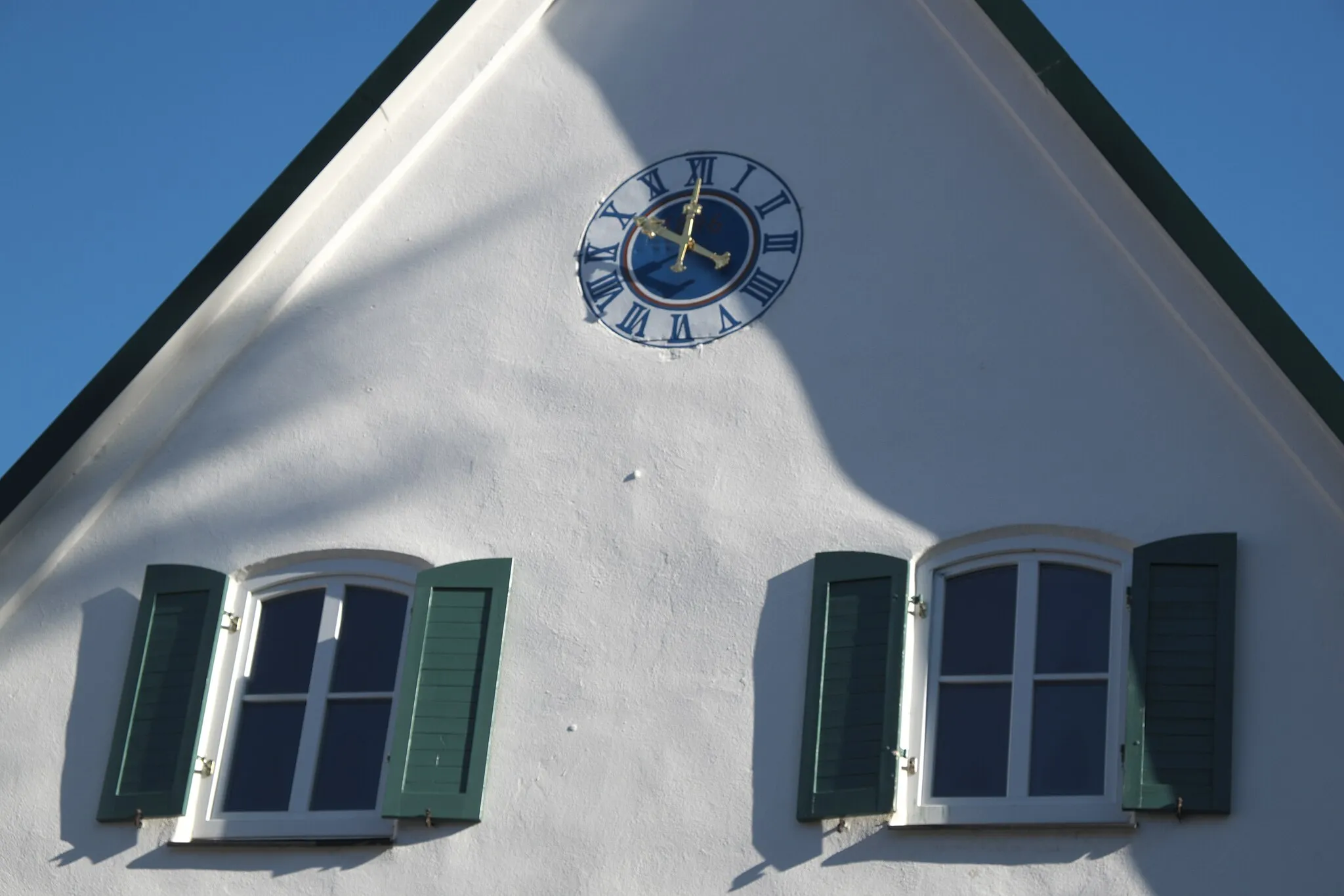 Photo showing: Schloss Waal in Waal im Landkreis Ostallgäu (Bayern/Deutschland), Gebäude im Hof