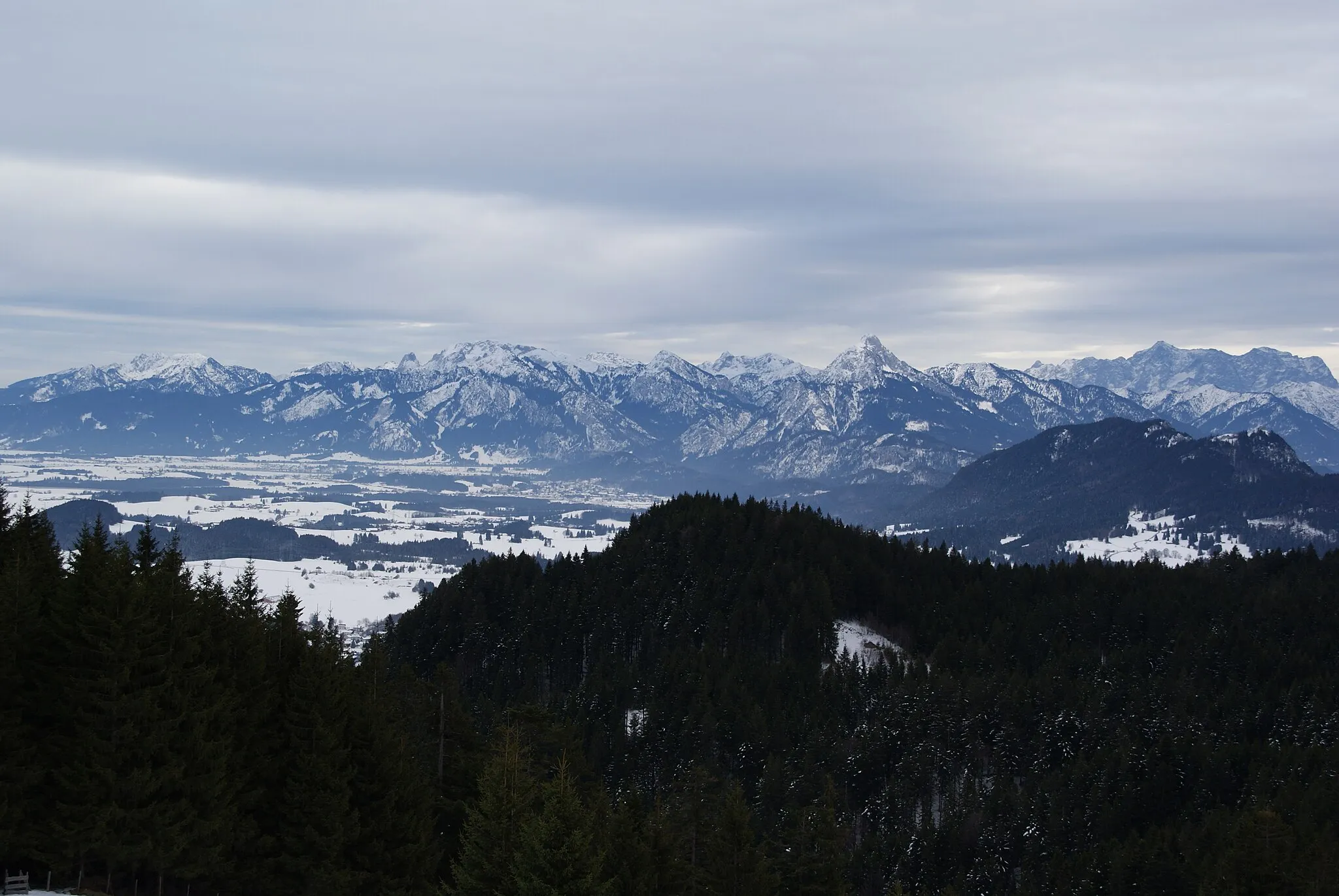 Photo showing: Hündeleskopf seen from Kappeler Alp.