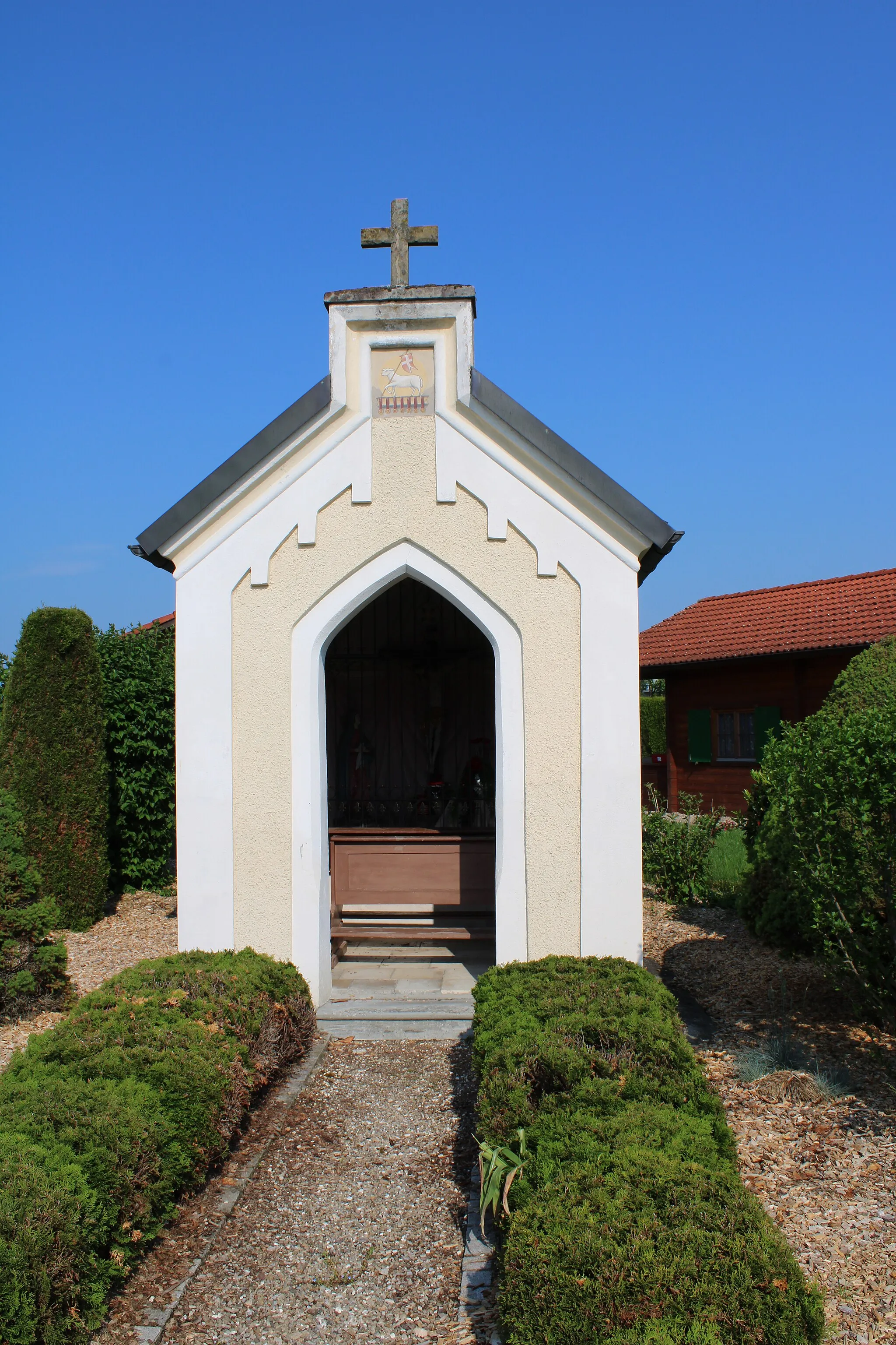 Photo showing: Wegkapelle Volkertshofen