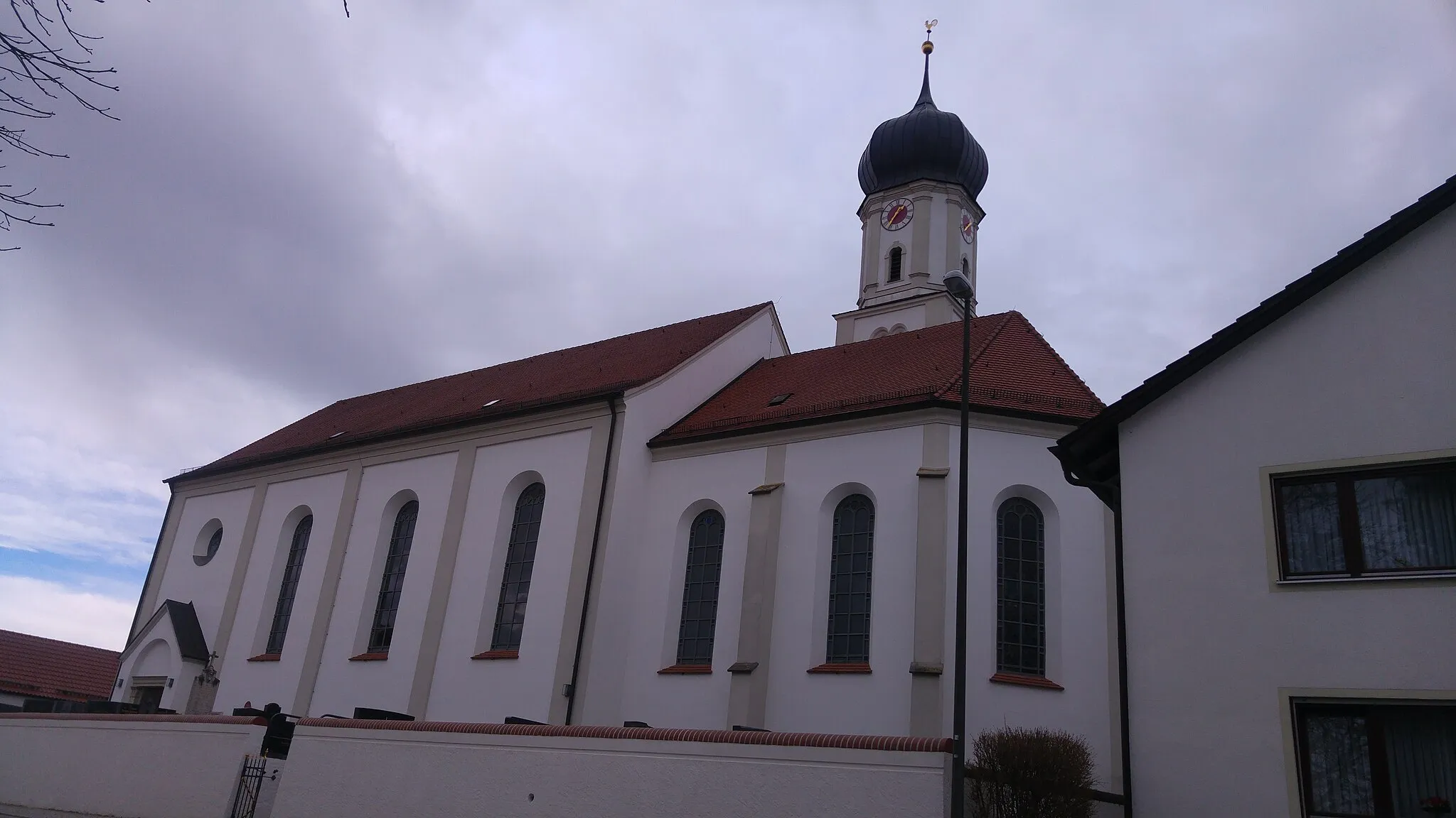 Photo showing: Katholische Pfarrkirche St. Peter und Paul in Hollenbach