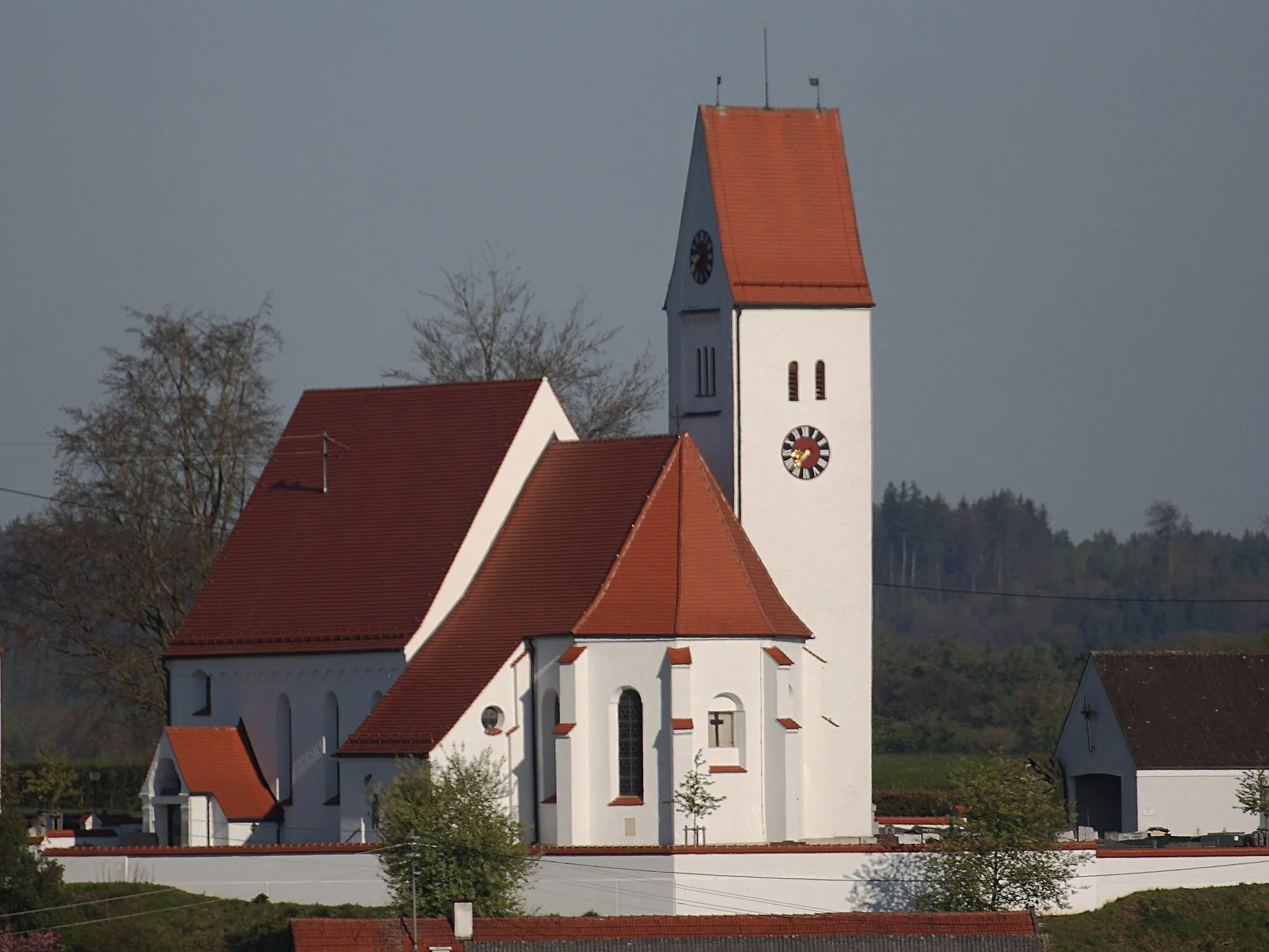 Photo showing: Kath. Pfarrkirche St. Martin in Ebershausen; Südostansicht