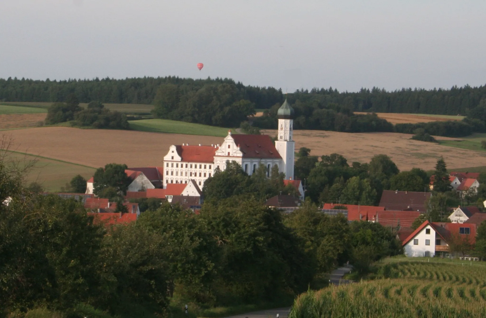 Photo showing: look at the former Edelstetten Abbey from west