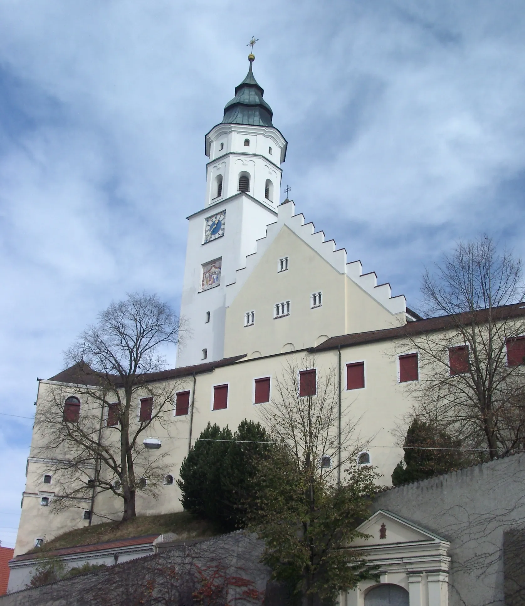 Photo showing: Kirche St. Andreas mit Fuggerschloss