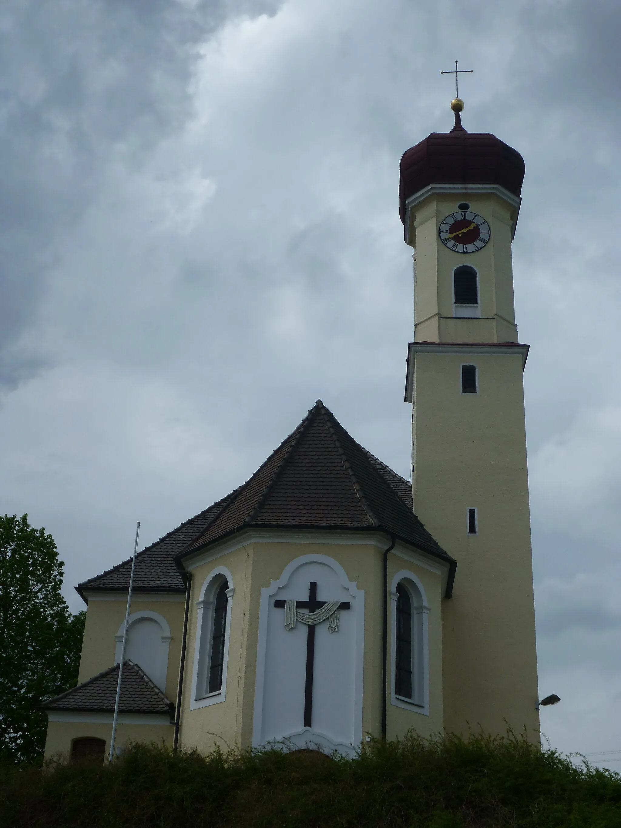 Photo showing: Katholische Pfarrkirche St. Jakobus der Ältere, Ostansicht