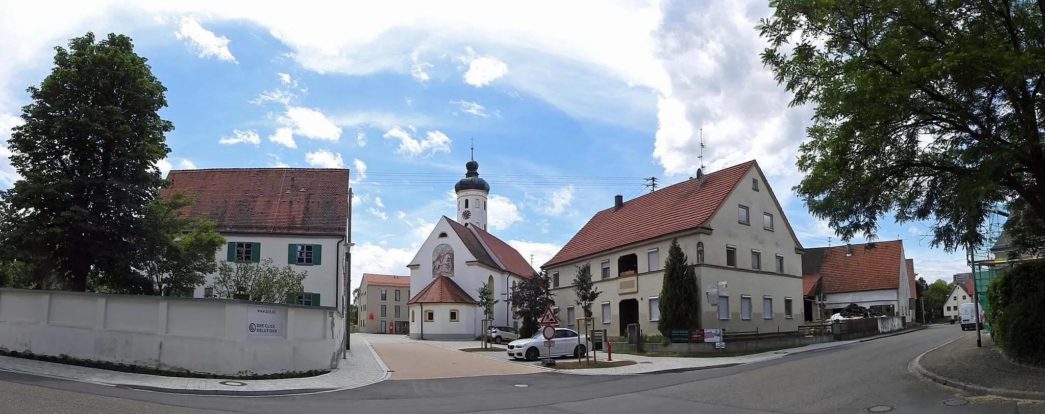 Photo showing: Kirchplatz in Bachhagel