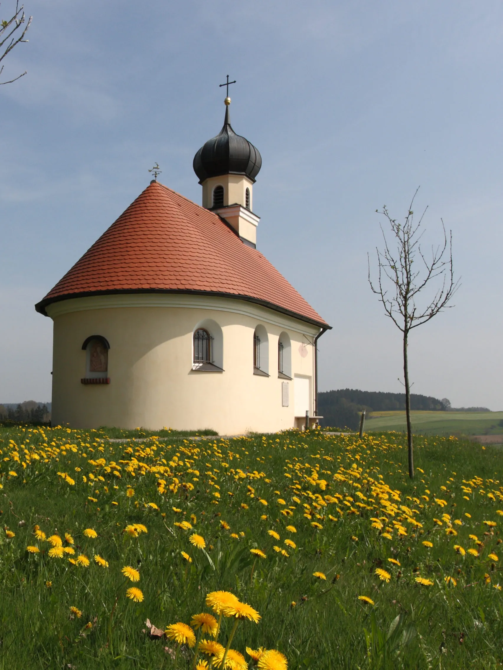 Photo showing: Fuggerkapelle bei Kirchhaslach; Ansicht von Südwesten