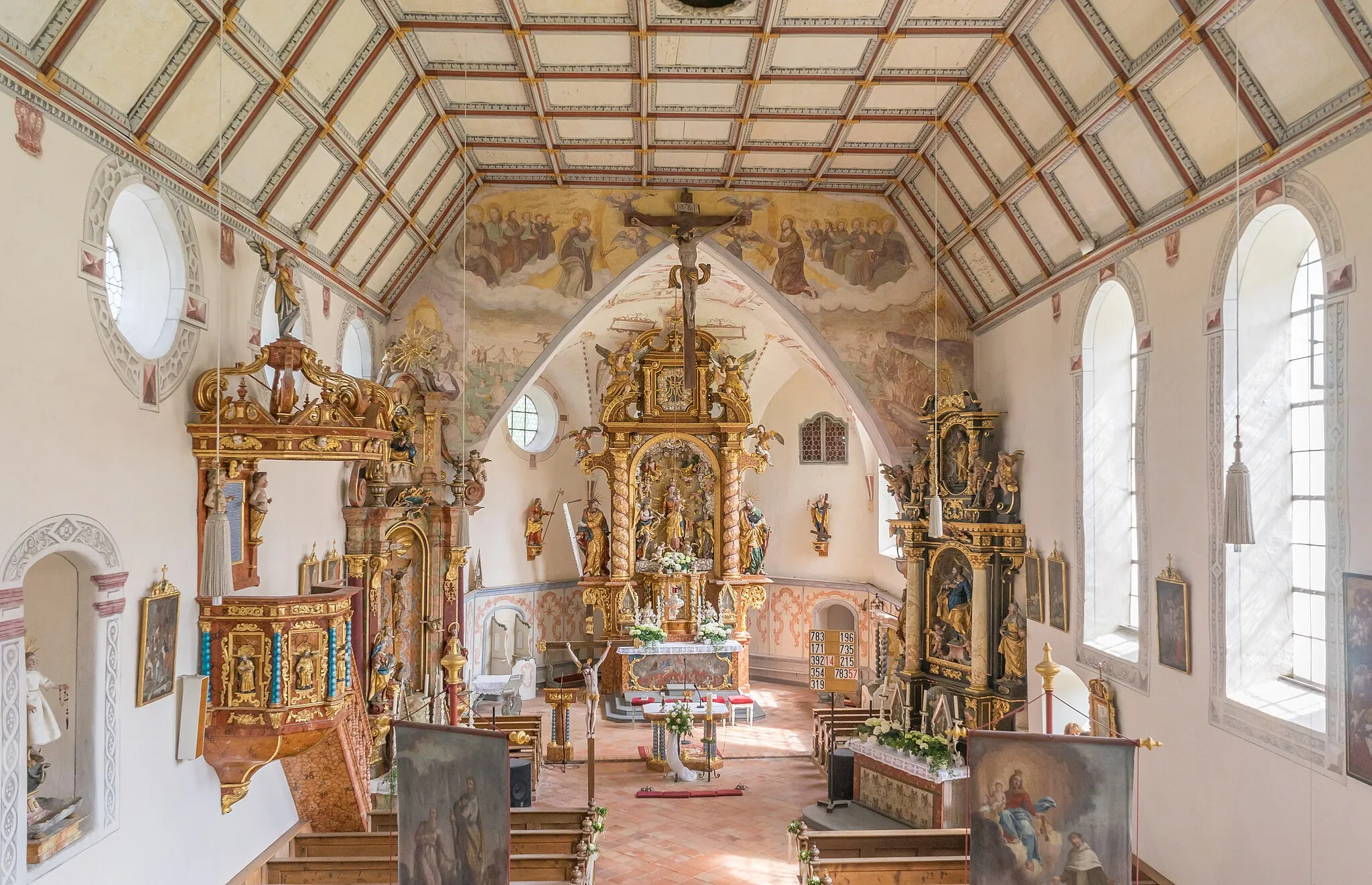 Photo showing: View from the level below the organ into the Apse of St. Simon und Judas Thaddäus church in Swabia, Bavaria, Germany.