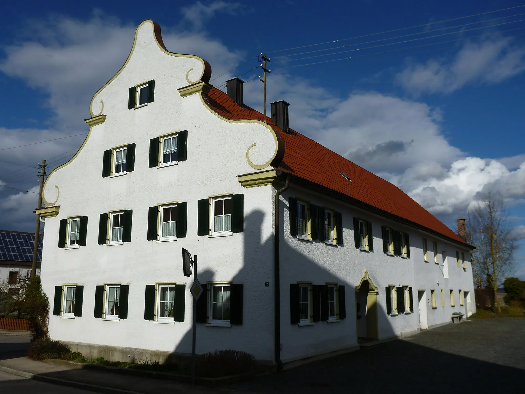 Photo showing: Bauernhaus, stattliche Anlage mit Schweifgiebeln, 2. Drittel 18. Jahrhundert