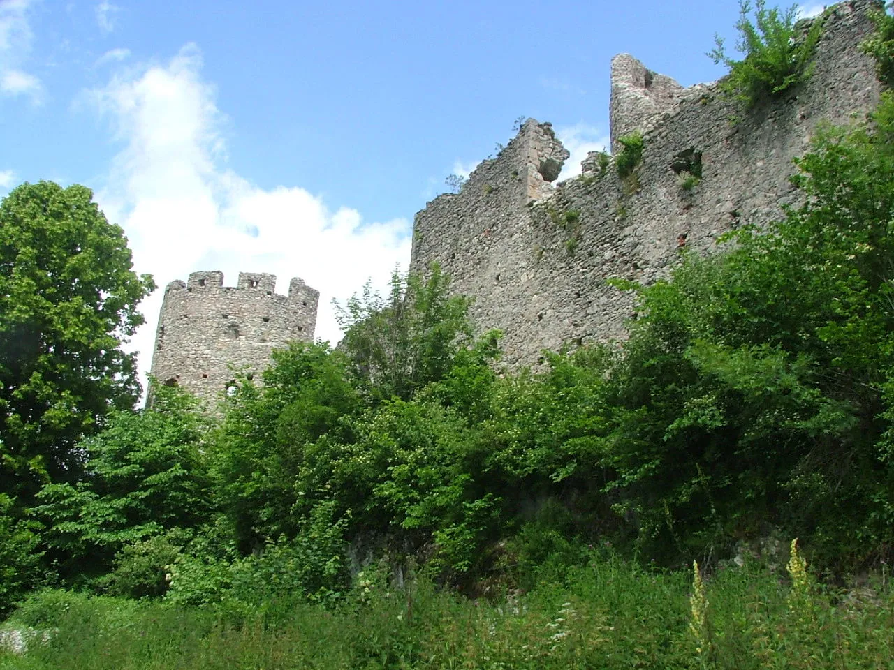 Photo showing: Burgruine Hohenfreyberg