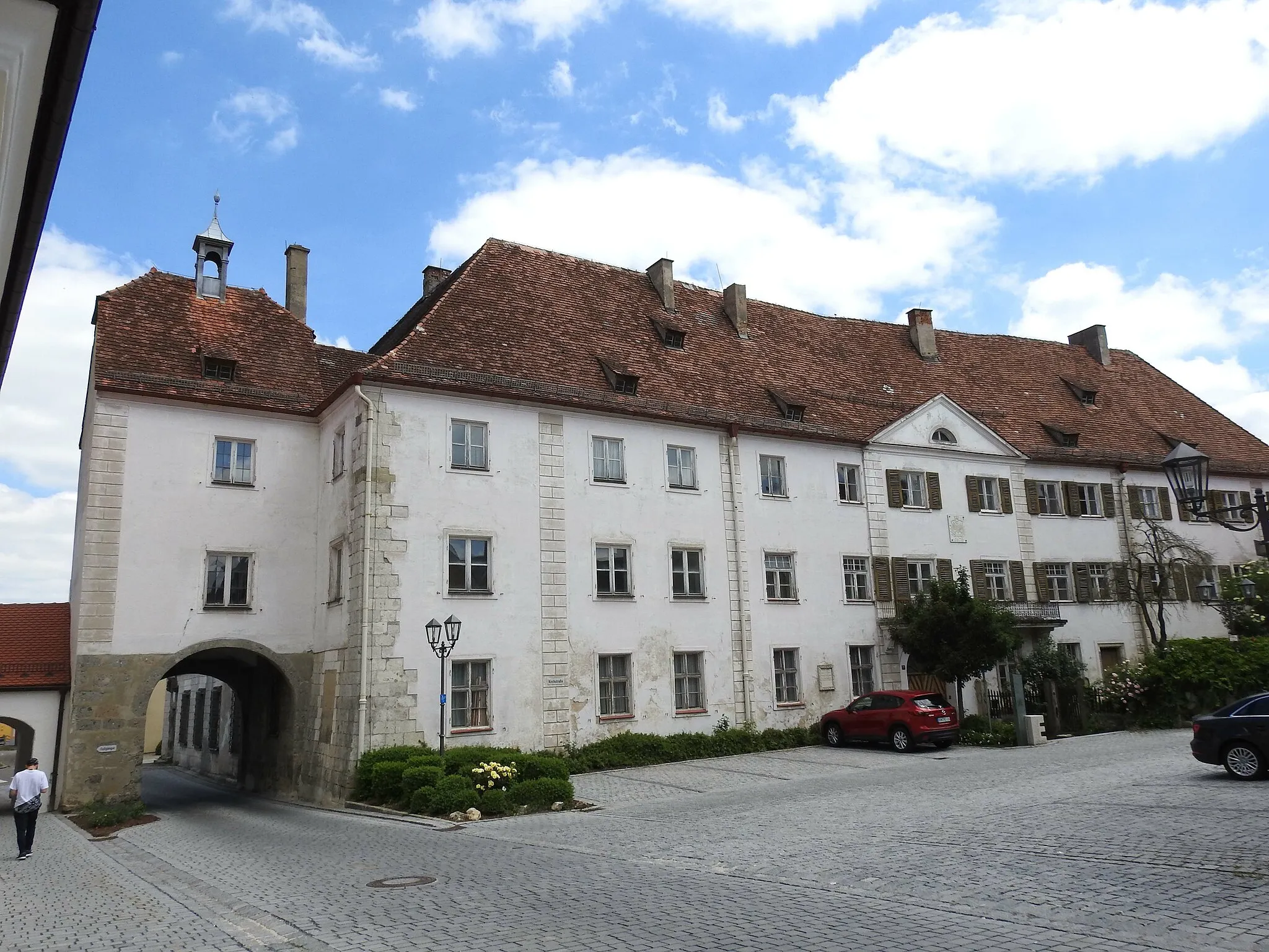 Photo showing: Unteres Tor und Schloss in Monheim (Schwaben)
