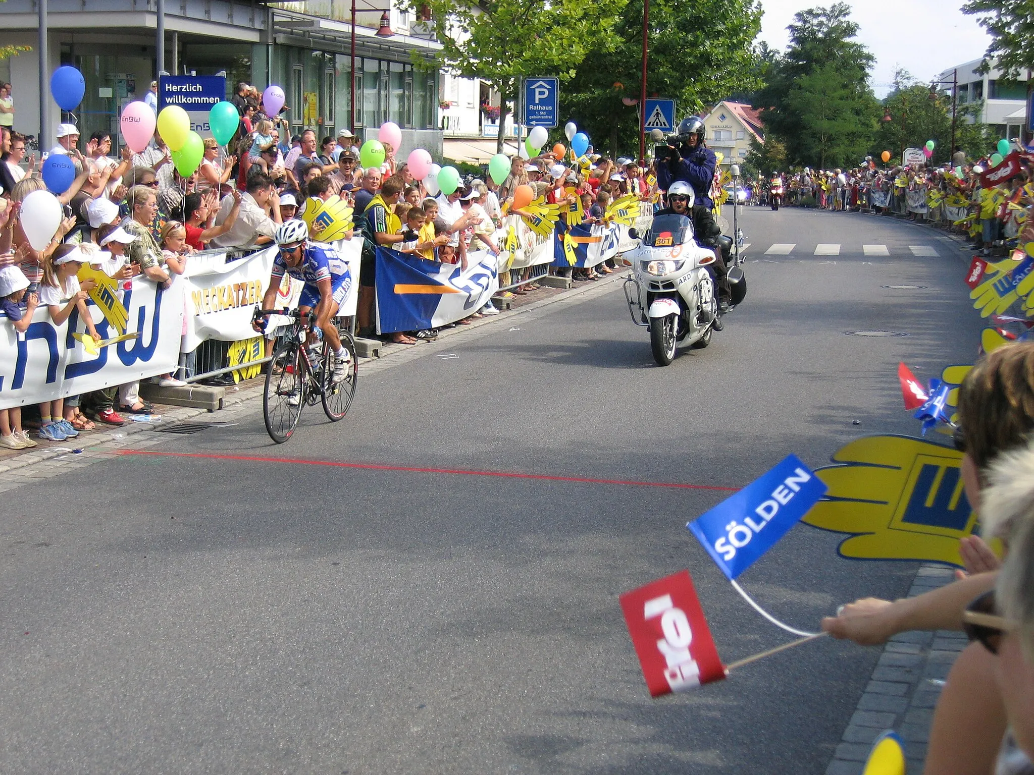 Photo showing: Cristian Moreni beim Prämiensprint (rote Linie) in Kressbronn