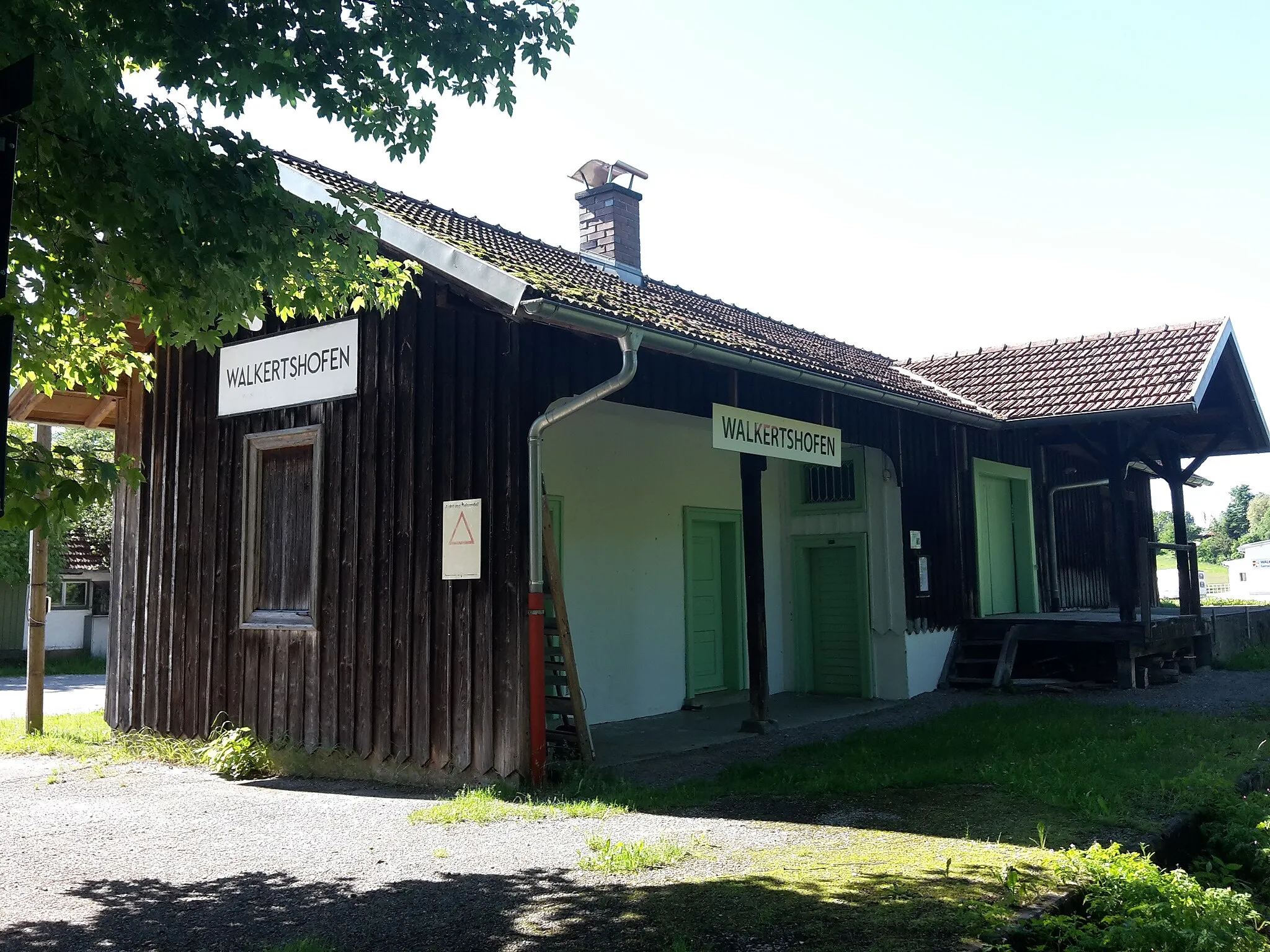 Photo showing: Train Station Walkertshofen at the Staudenbahn in Bavaria Swabians