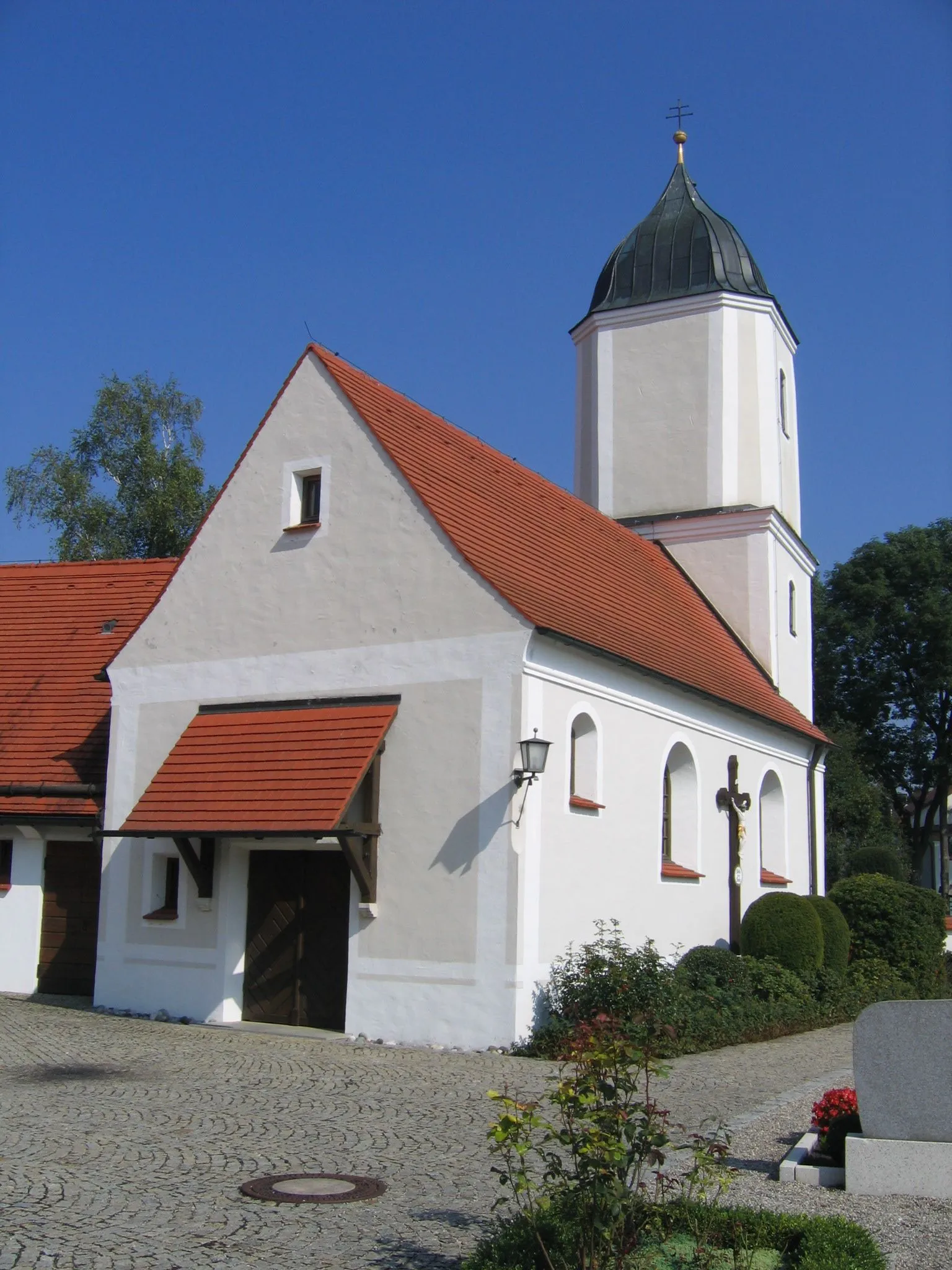 Photo showing: Die alte Kirche von Sehensand bei Neuburg-Donau.