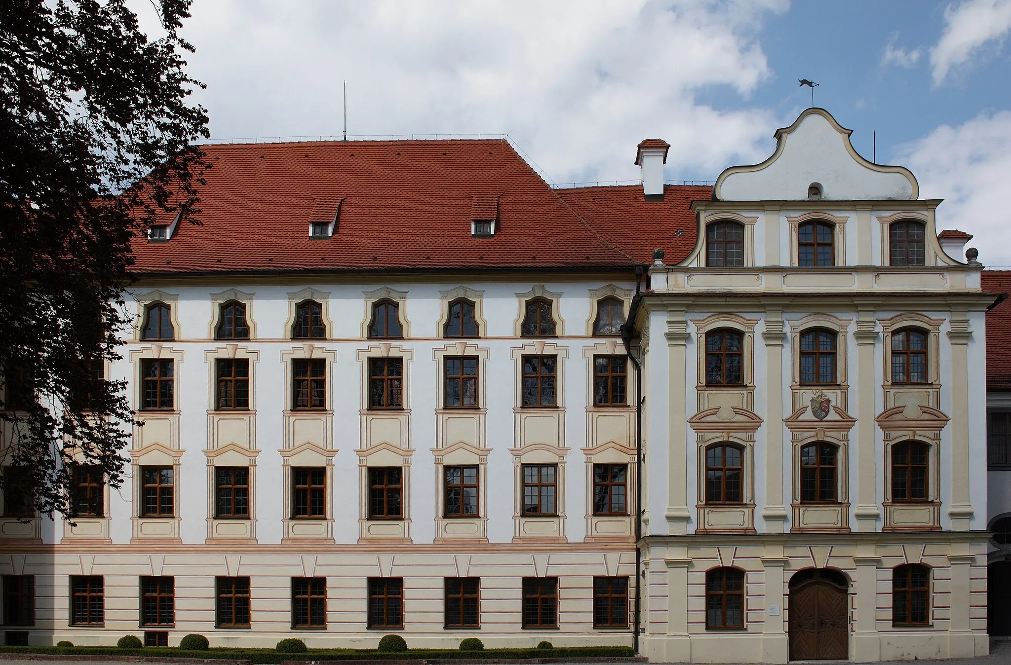 Photo showing: Ehemaliges Benediktinerkloster Thierhaupten in Thierhaupten, einer Gemeinde im Landkreis Augsburg