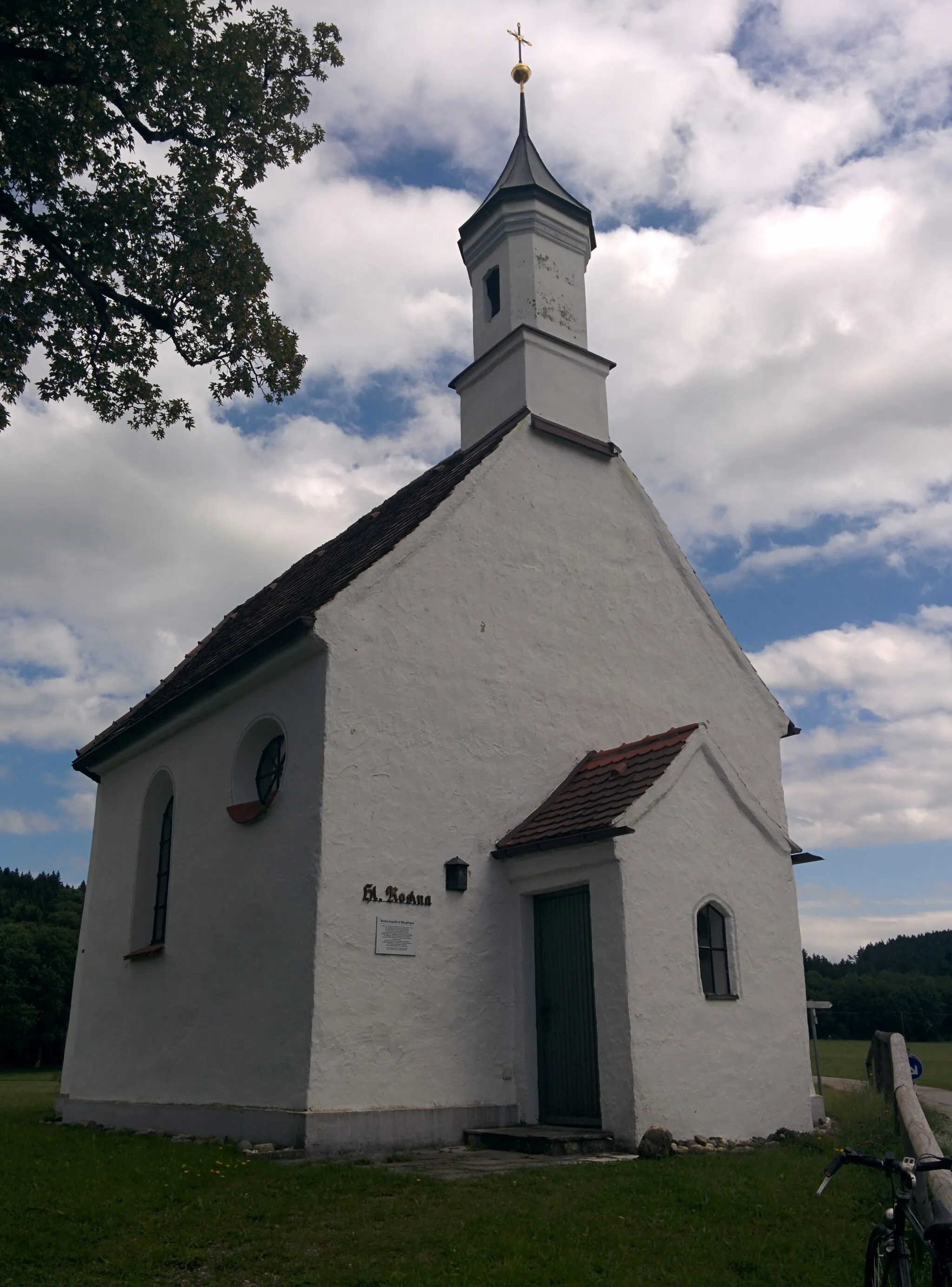 Photo showing: Rosinakapelle Wenglingen, Gemeinde Aitrang. Einzige der Heiligen Rosina geweihte Kapelle