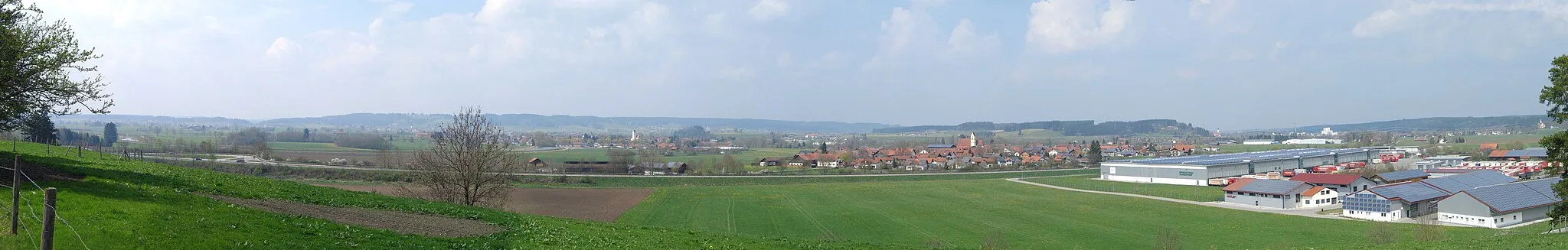 Photo showing: Blick von der Loretokapelle in Richtung Norden. Links Ebenhofen; rechts Altdorf