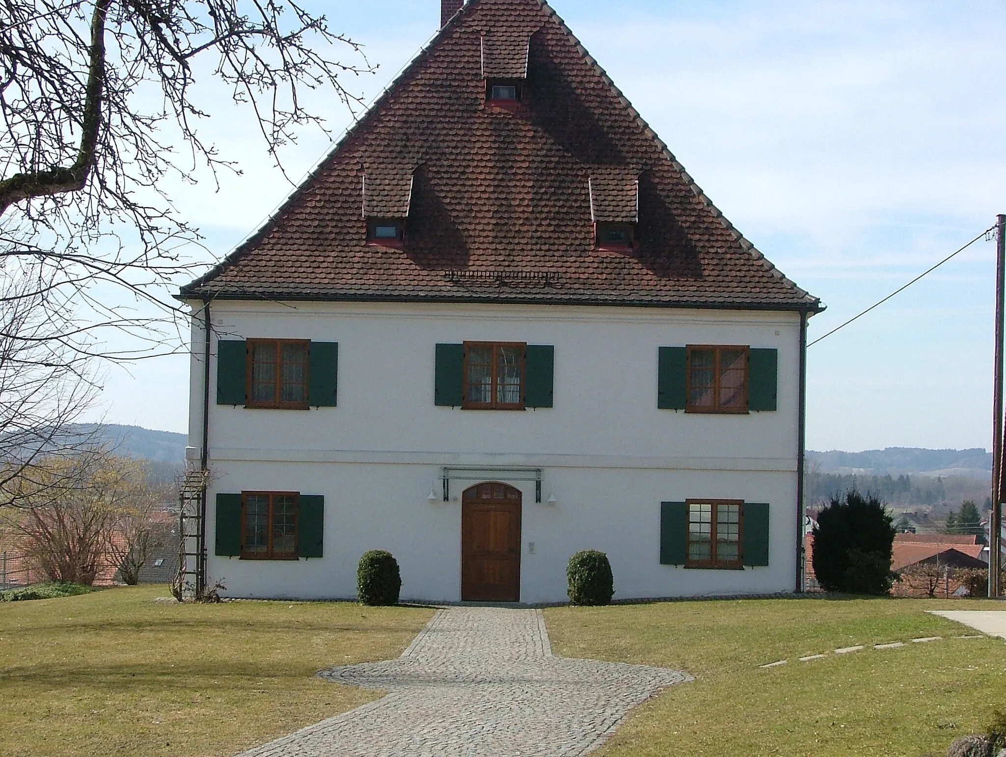 Photo showing: Pfarrhof