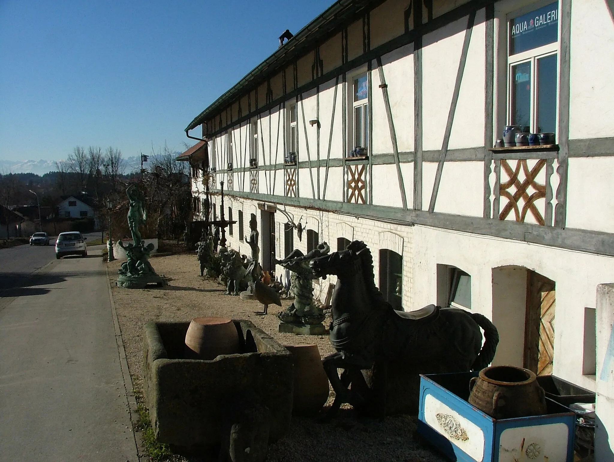 Photo showing: Antiquitäten