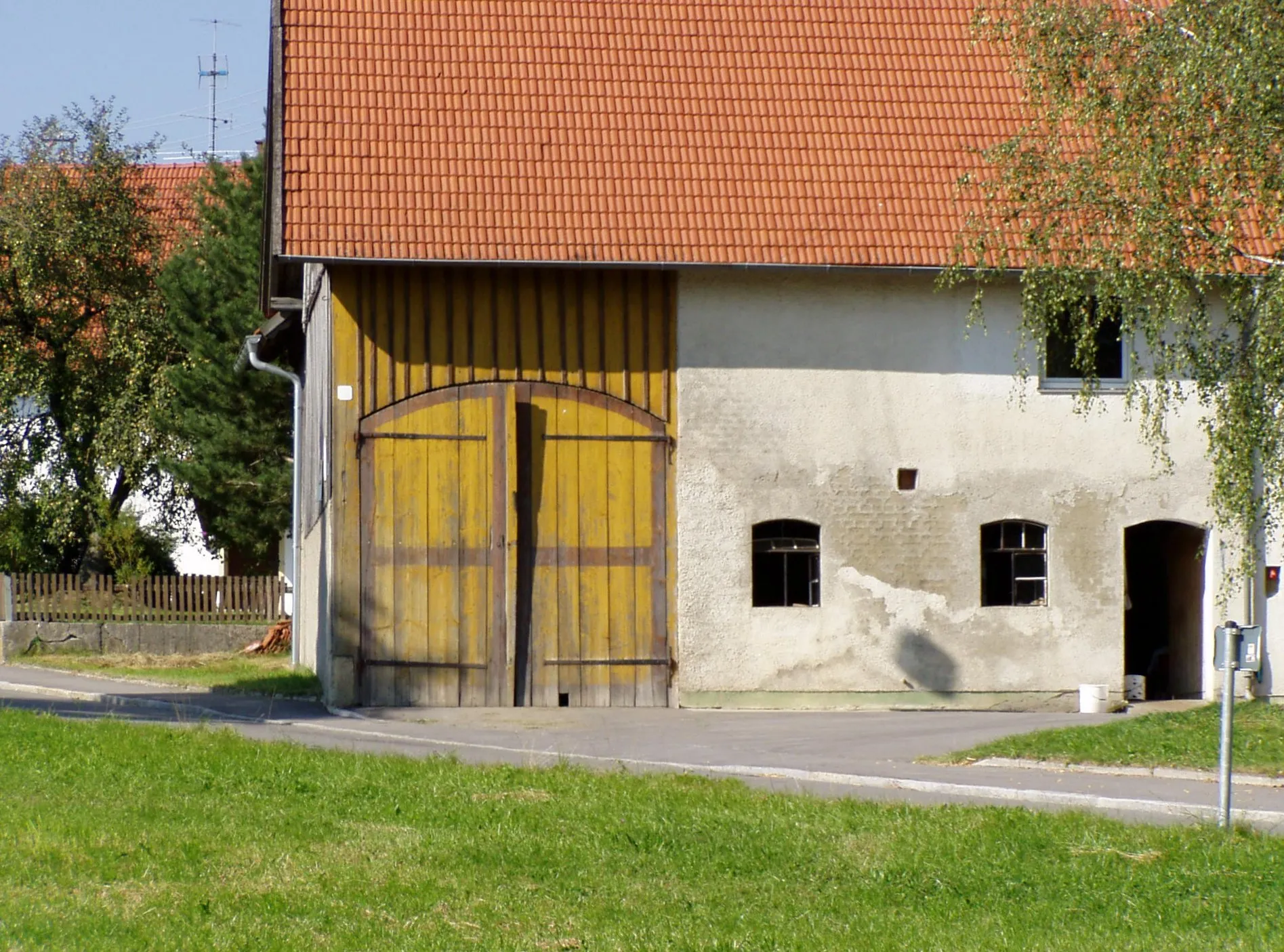 Photo showing: Bauernhof in Konradshofen, Scherstetten