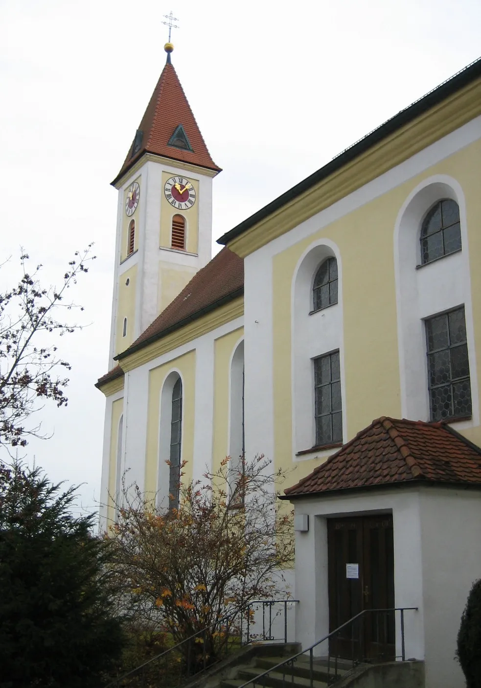 Photo showing: Teilansicht der Kirche St. Georg in Offingen