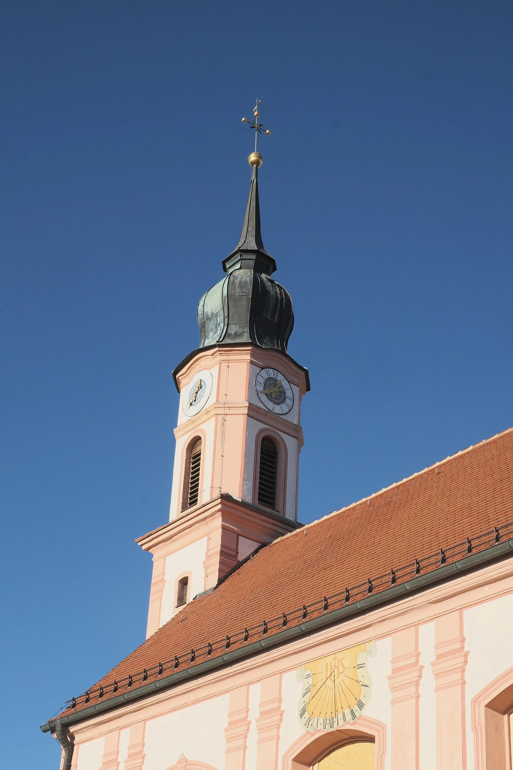 Photo showing: Katholische Filialkirche St. Laurentius in Pflugdorf (Vilgertshofen) im oberbayerischen Landkreis Landsberg am Lech (Bayern/Deutschland)