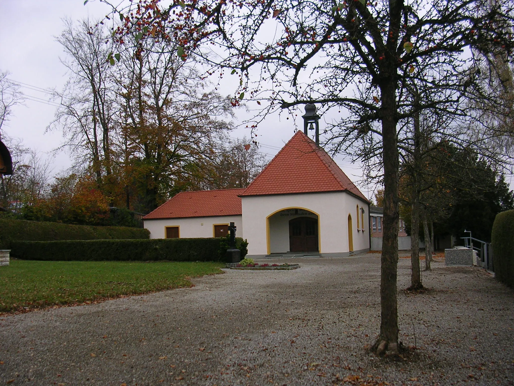 Photo showing: Friedhof mit Kapelle