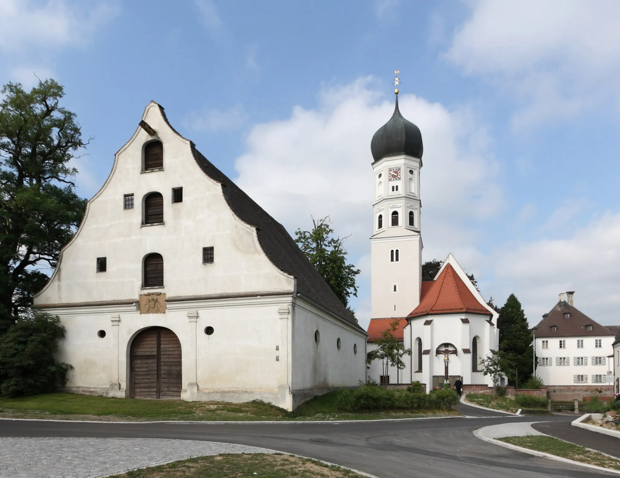 Photo showing: Ensemble der histor. Gebäude Schloss, Kirche St. Georg und Zehntstadel