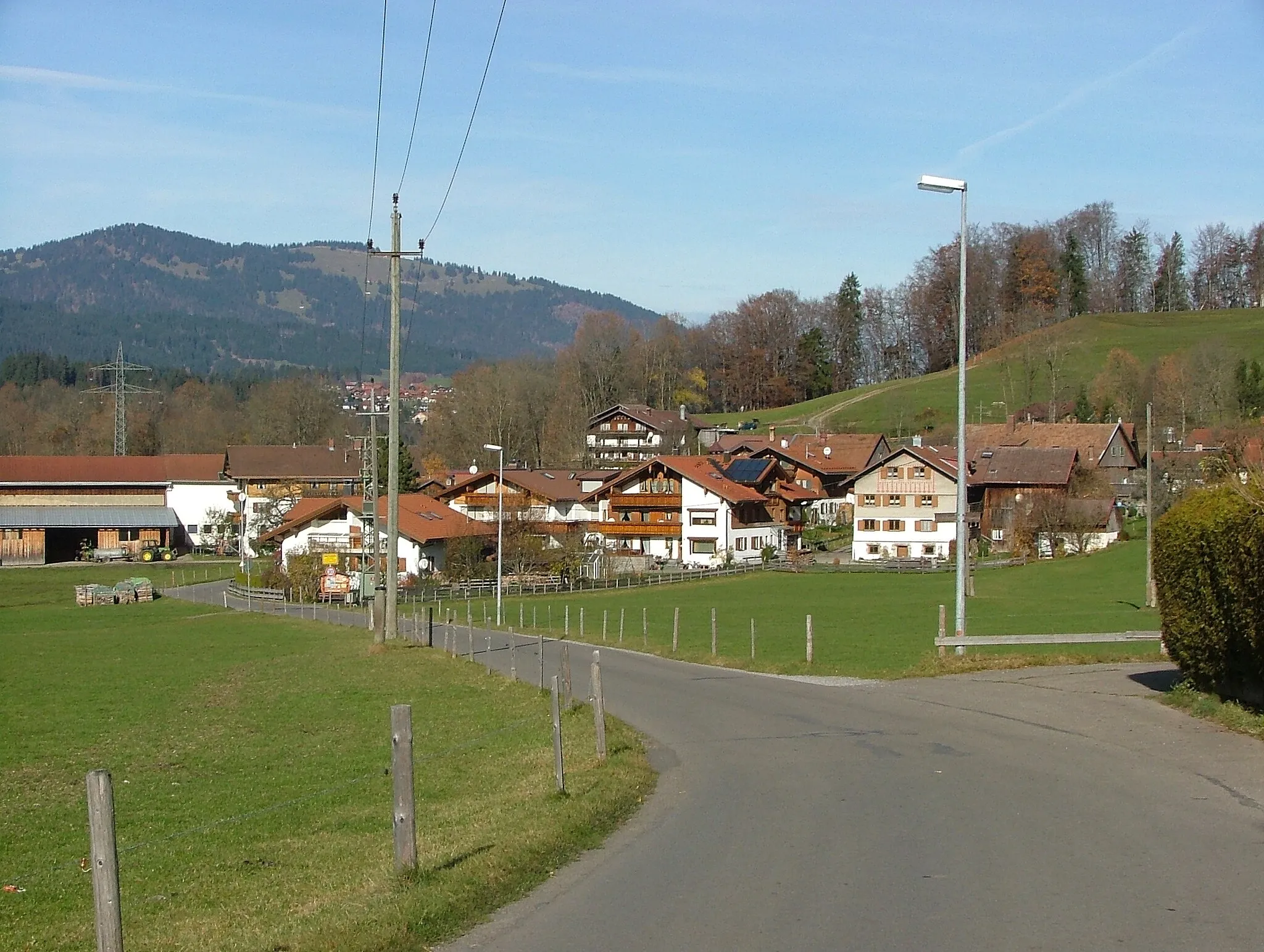 Photo showing: Unterthalhofen von Süden