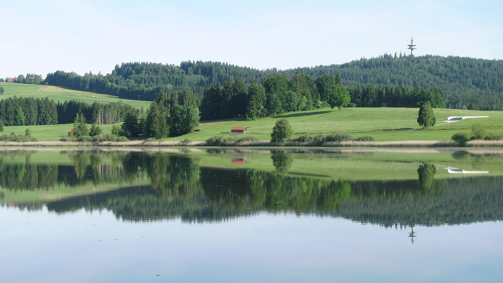 Photo showing: Haslacher See und Kappelhöhe aus SSO