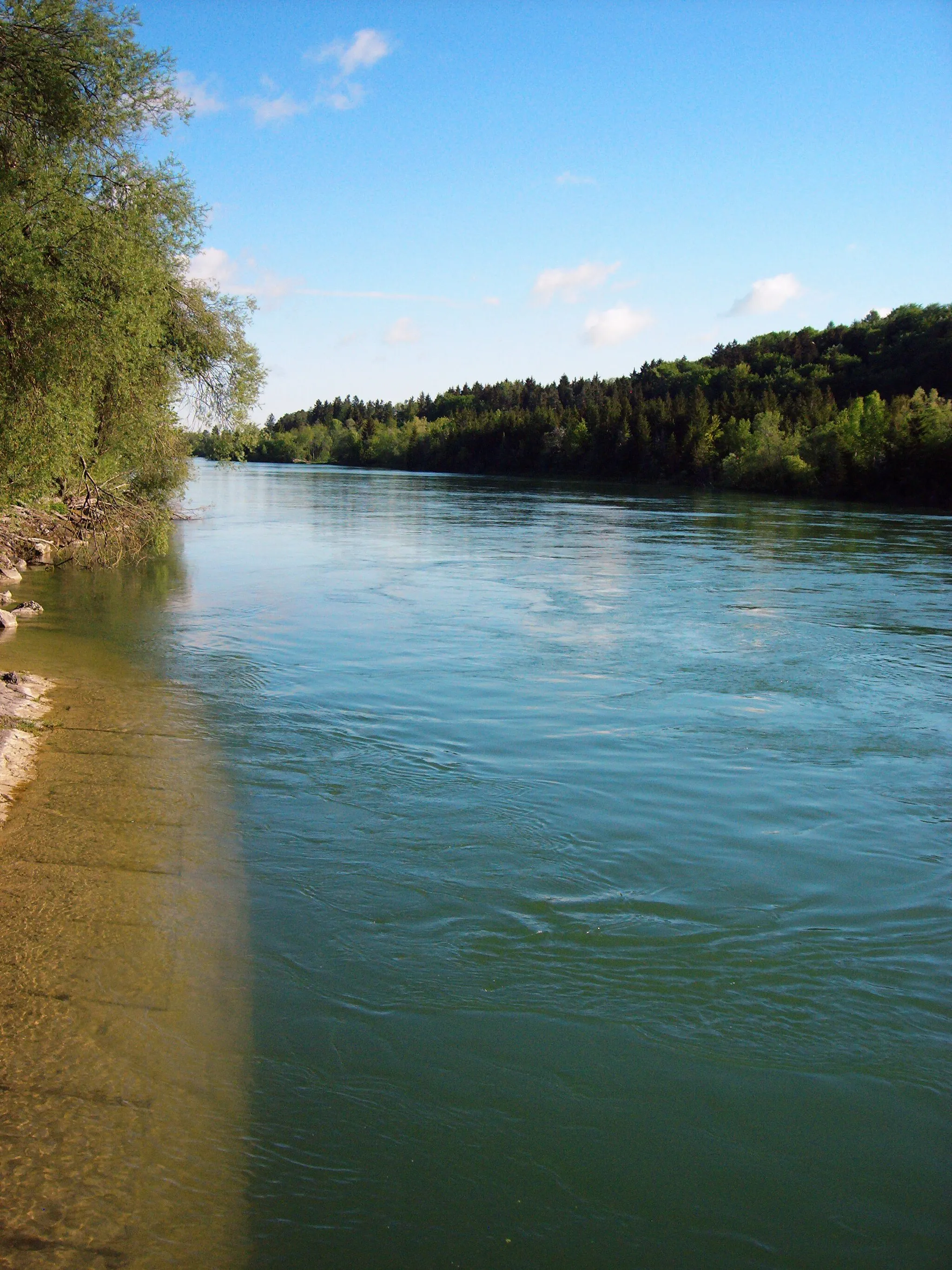 Photo showing: River Lech, unterhalb der Staustufe bei Seestall, Gemeinde Fuchstal, Germany