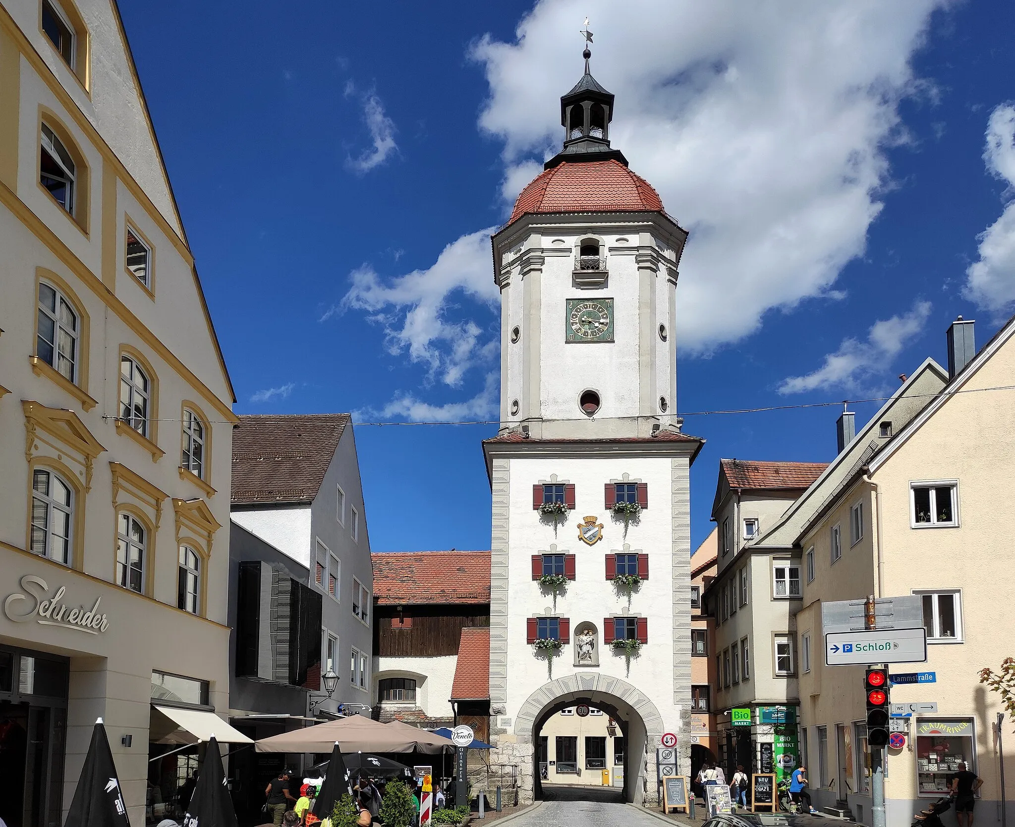 Photo showing: Torturm der ehemaligen Stadtbefestigung, um 1500 und 1754, im Kern 13. Jahrhundert; siehe auch Eintrag Stadtbefestigung.