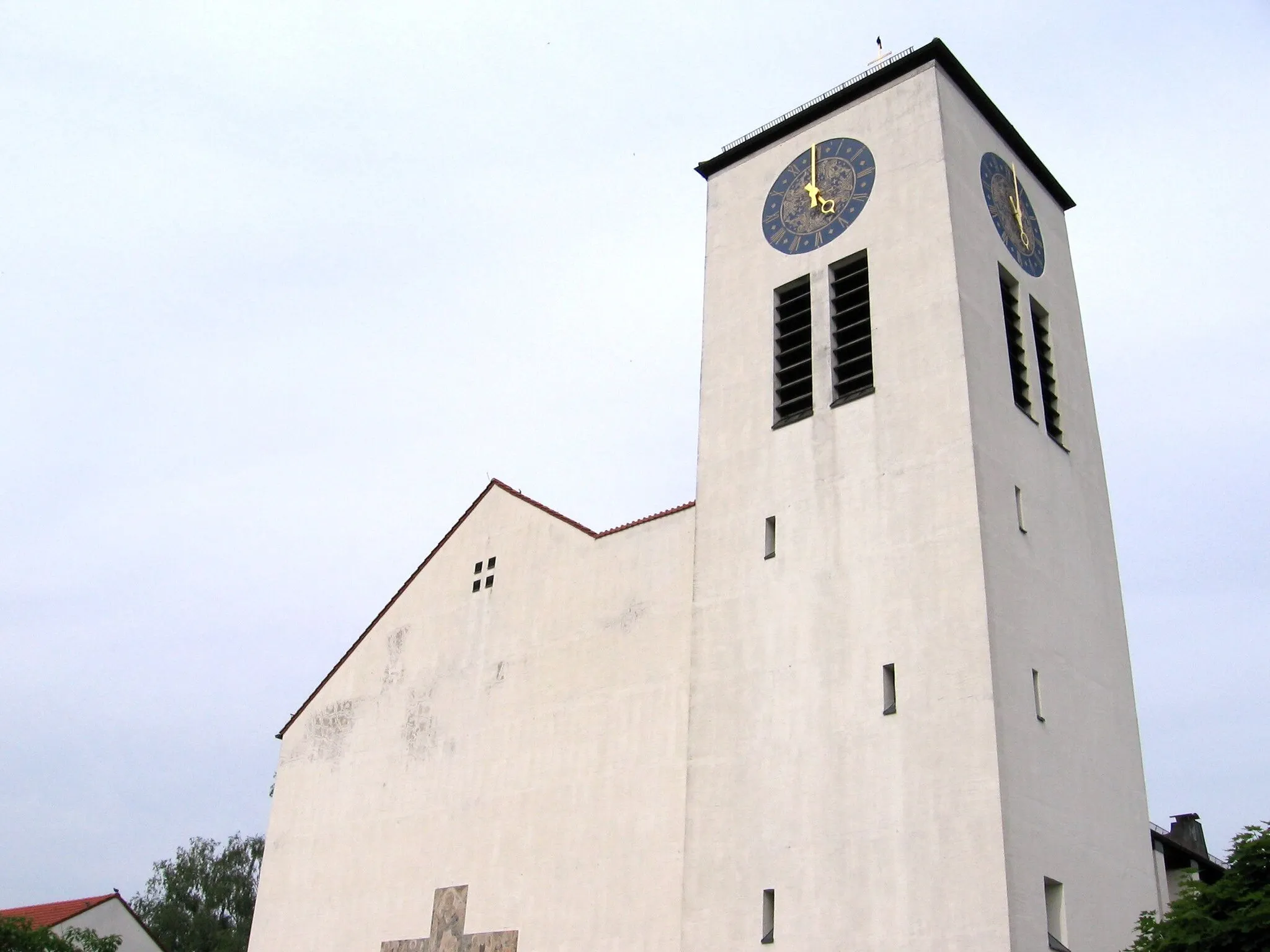 Photo showing: Zusehen ist die Albertuskirche in Haunstetten