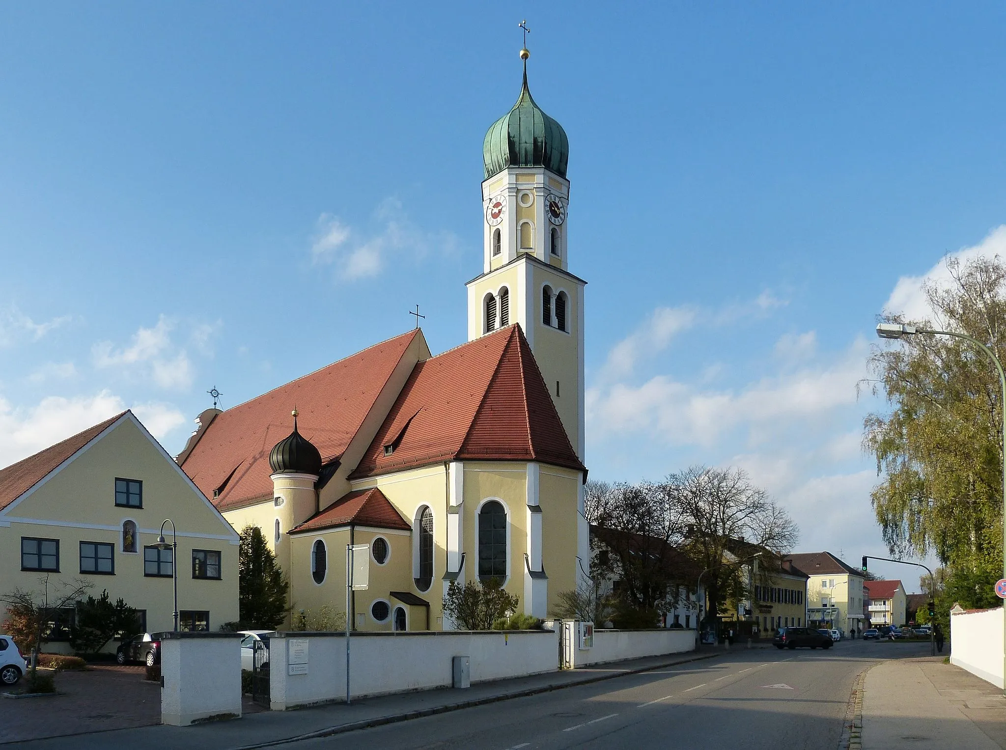 Photo showing: Augsburg, Bürgermeister-Widmeier-Straße 10, Kath. Pfarrkirche St. Georg
