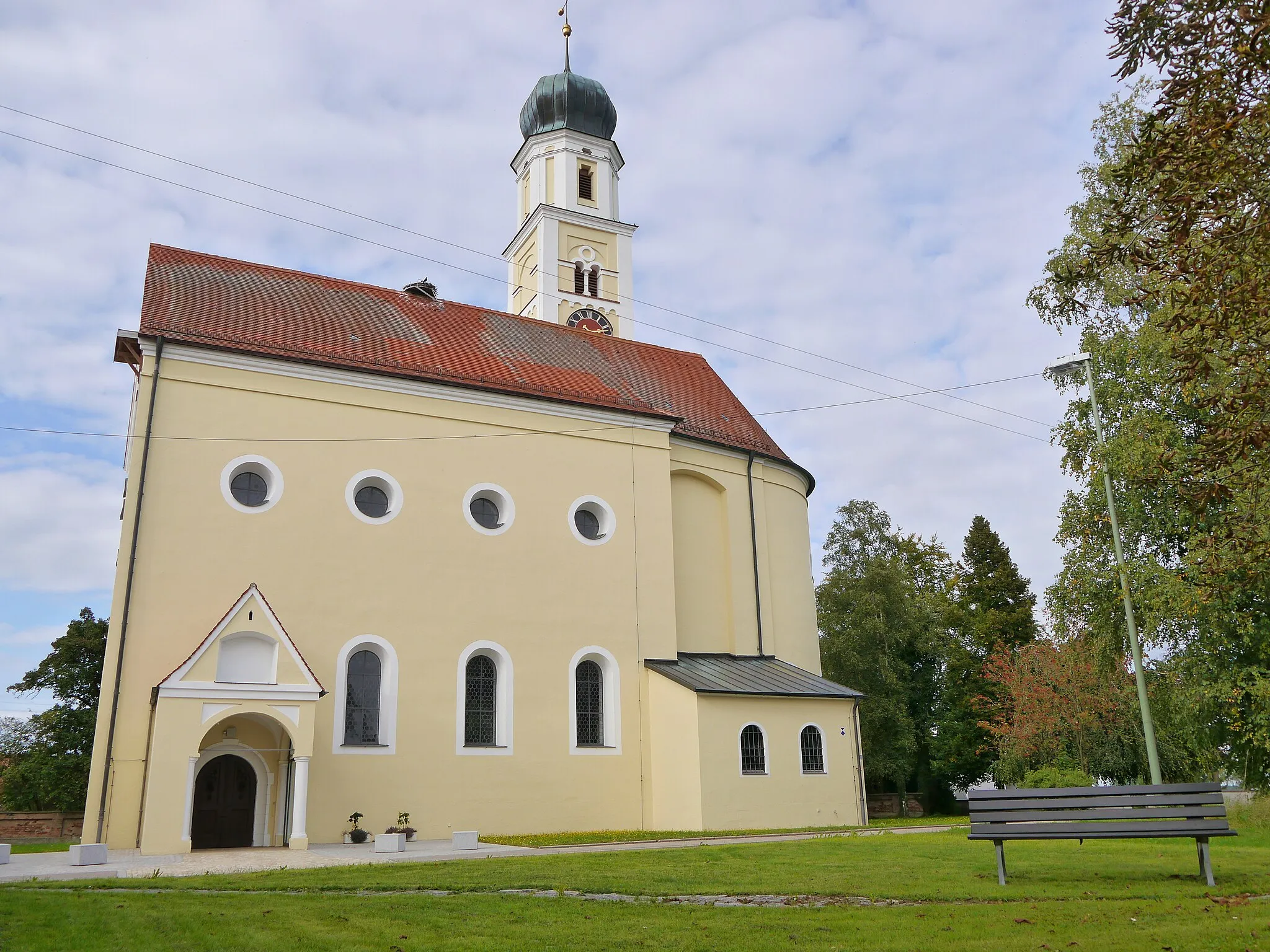 Photo showing: Gennach - Langerringer Straße 3 - St Johannes